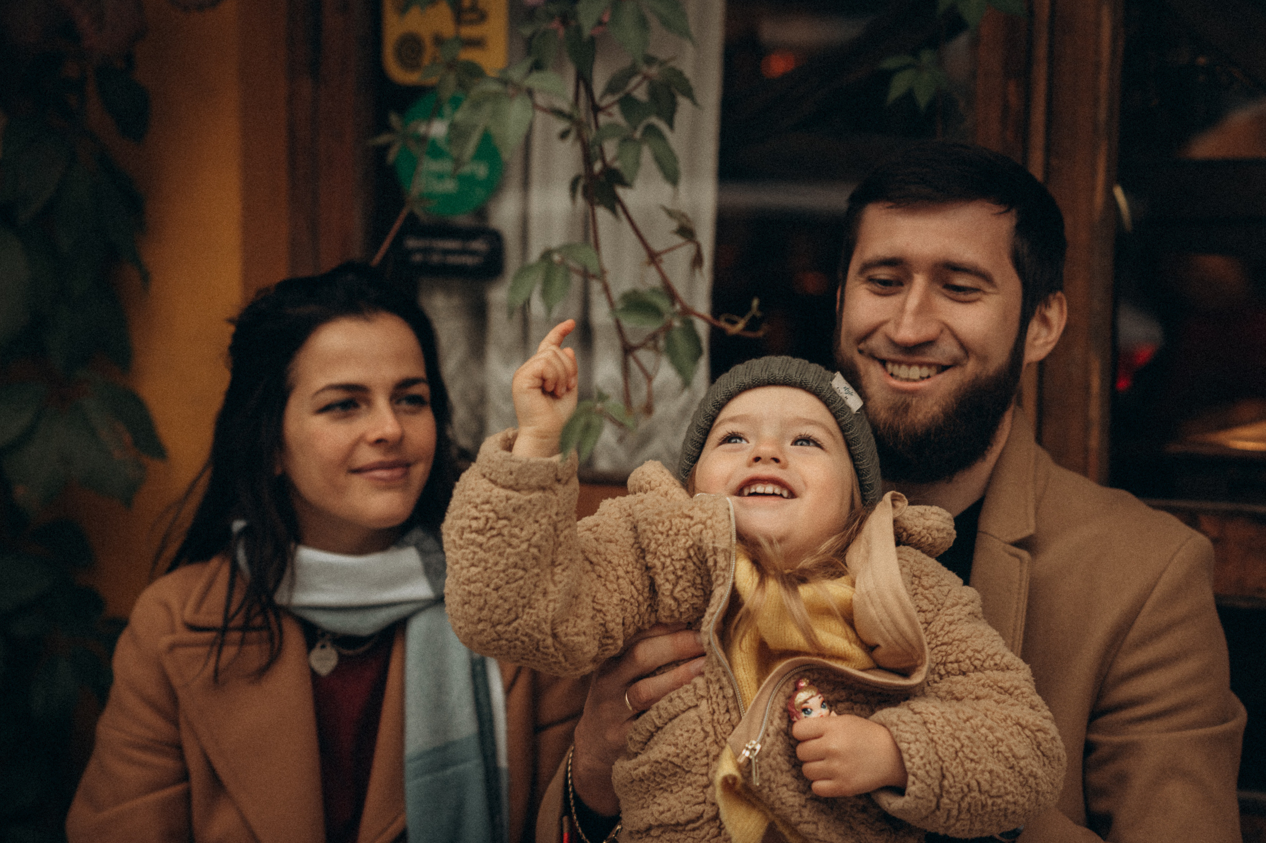 Family walk. Wedding & Family photographer in County Donegal and Dublin, Ireland