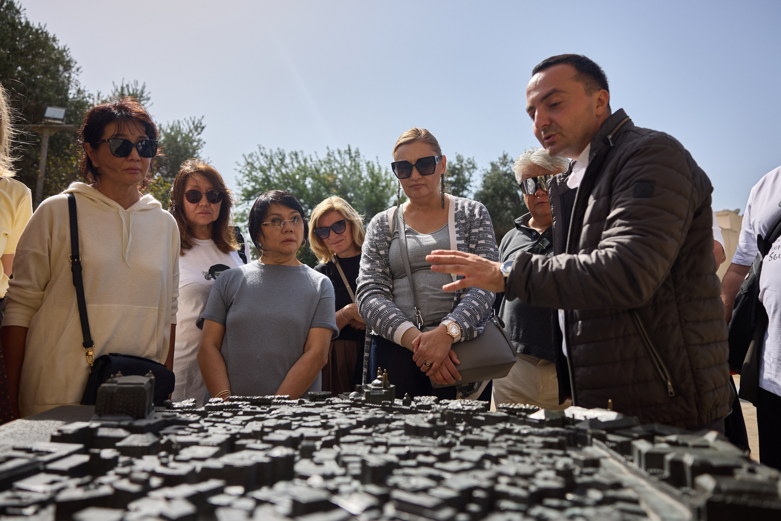 Экскурсия по Баку. День 2. Photographer in Baku Kamran Enceladus