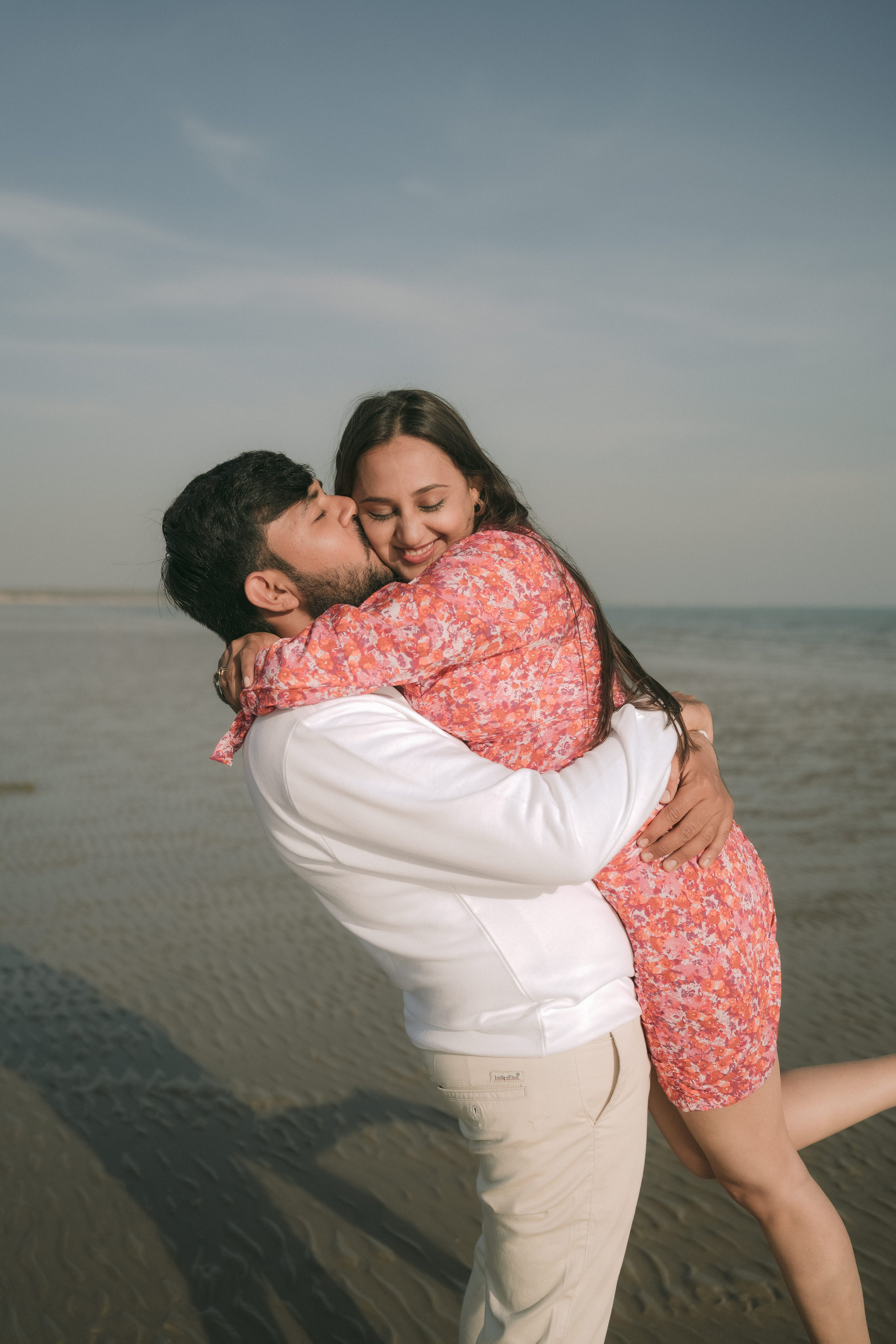 COUPLE SESSIONS. Love Emotions Weddings