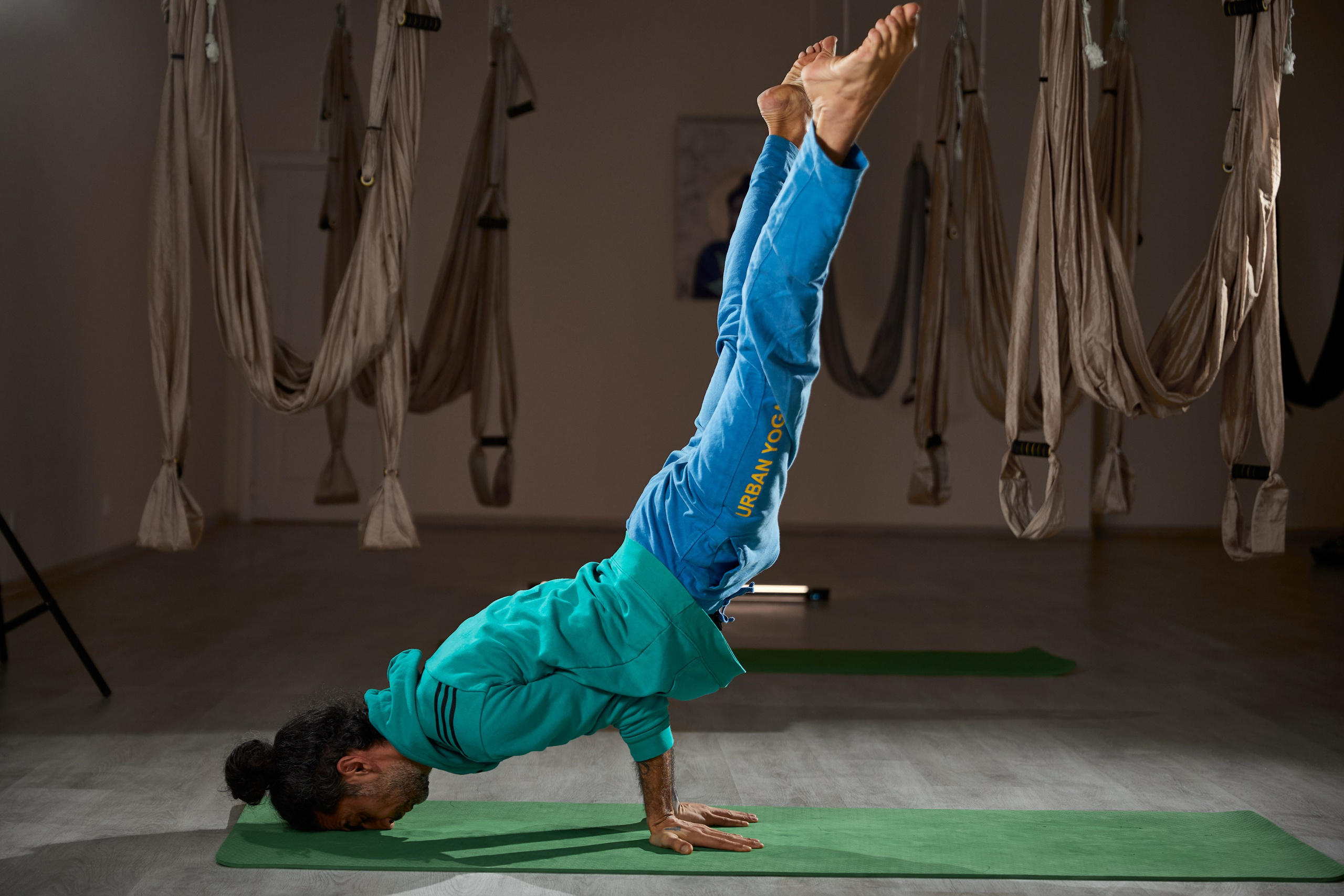 Практика в Yoga Shahi Center. Photographer in Baku Kamran Enceladus