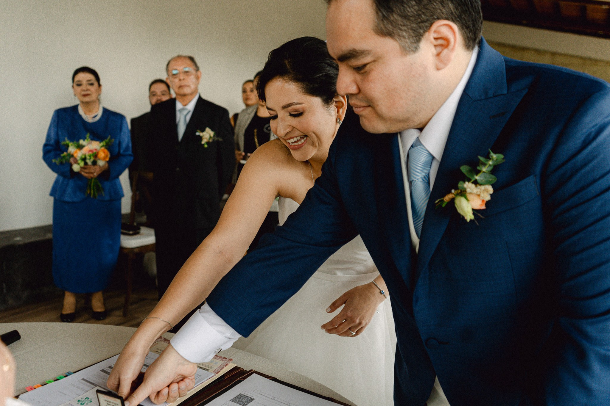 Tania & Hector. Wedding and family photographer in Mexico City