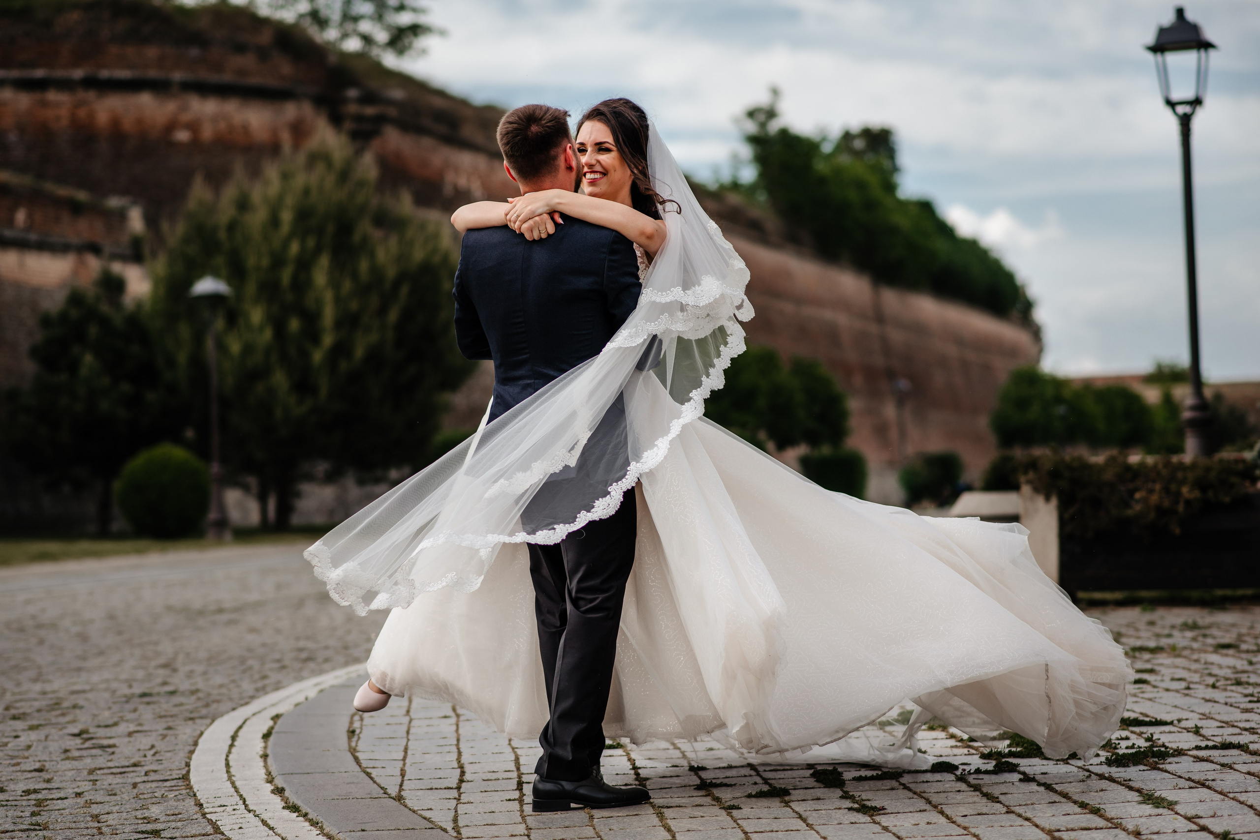 Radu Rahovan Fotograf de nuntǎ Cluj - Alba - Bistrița - Maramureș - Satu Mare - Sǎlaj - Târgu Mureș