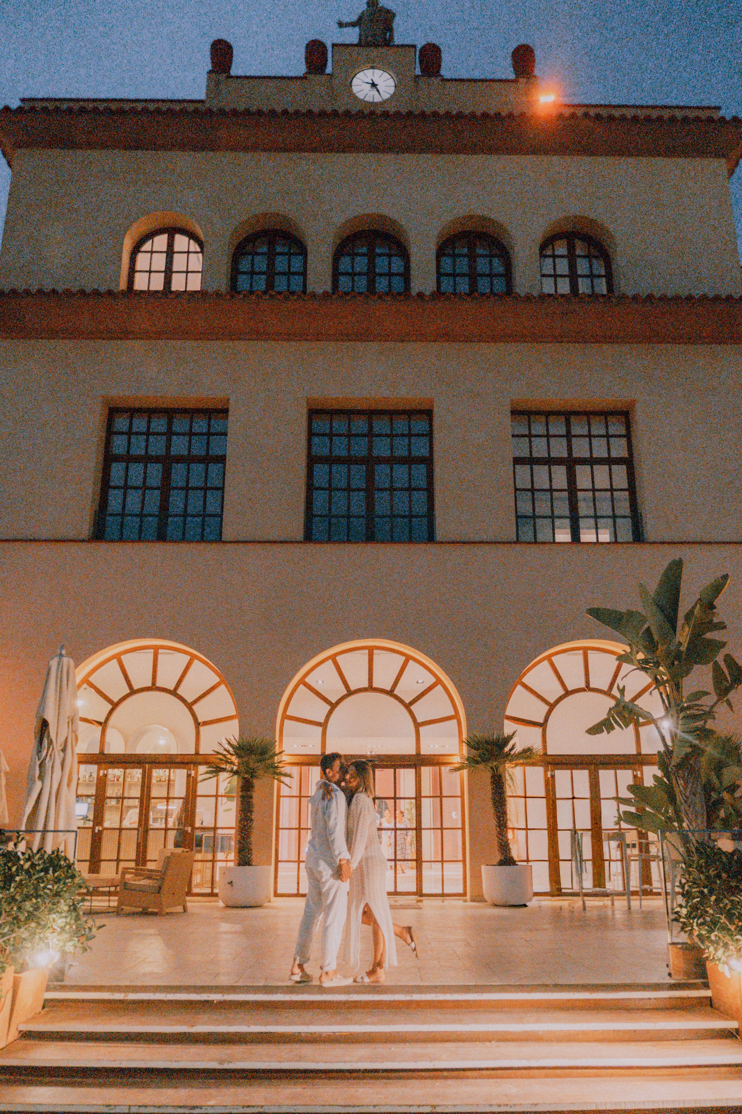 Sesión embarazo en la playa. Fotografía profesional en Calafell - Elena Medvedeva