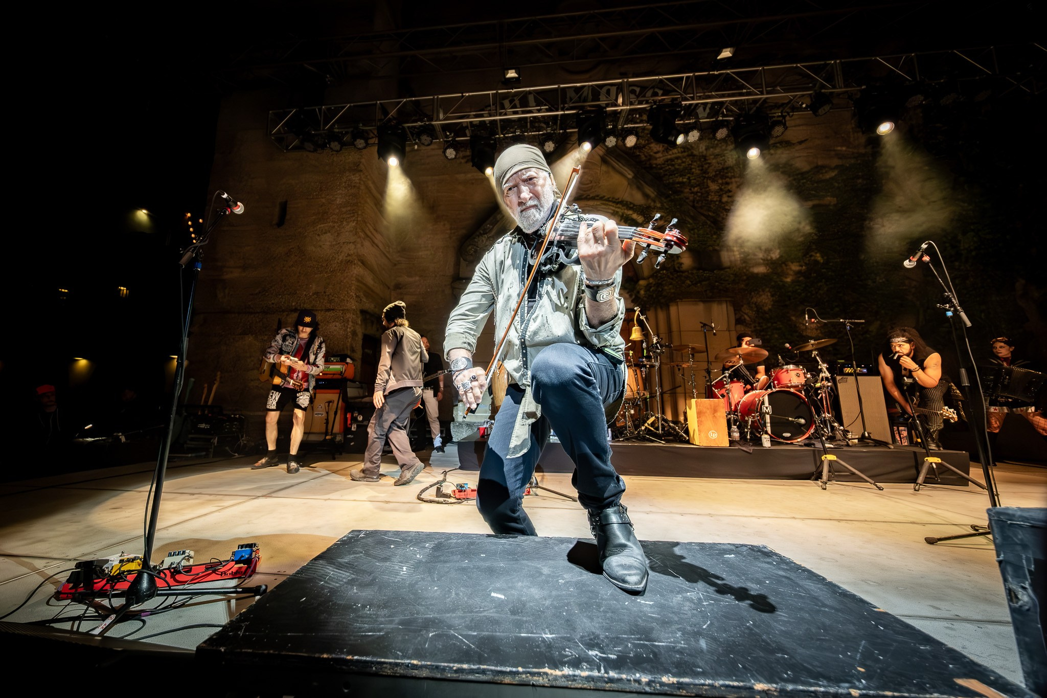 GOGOL BORDELLO / SARATOGA / CA. Reportage concert portrait photography in the San Francisco Bay Area
