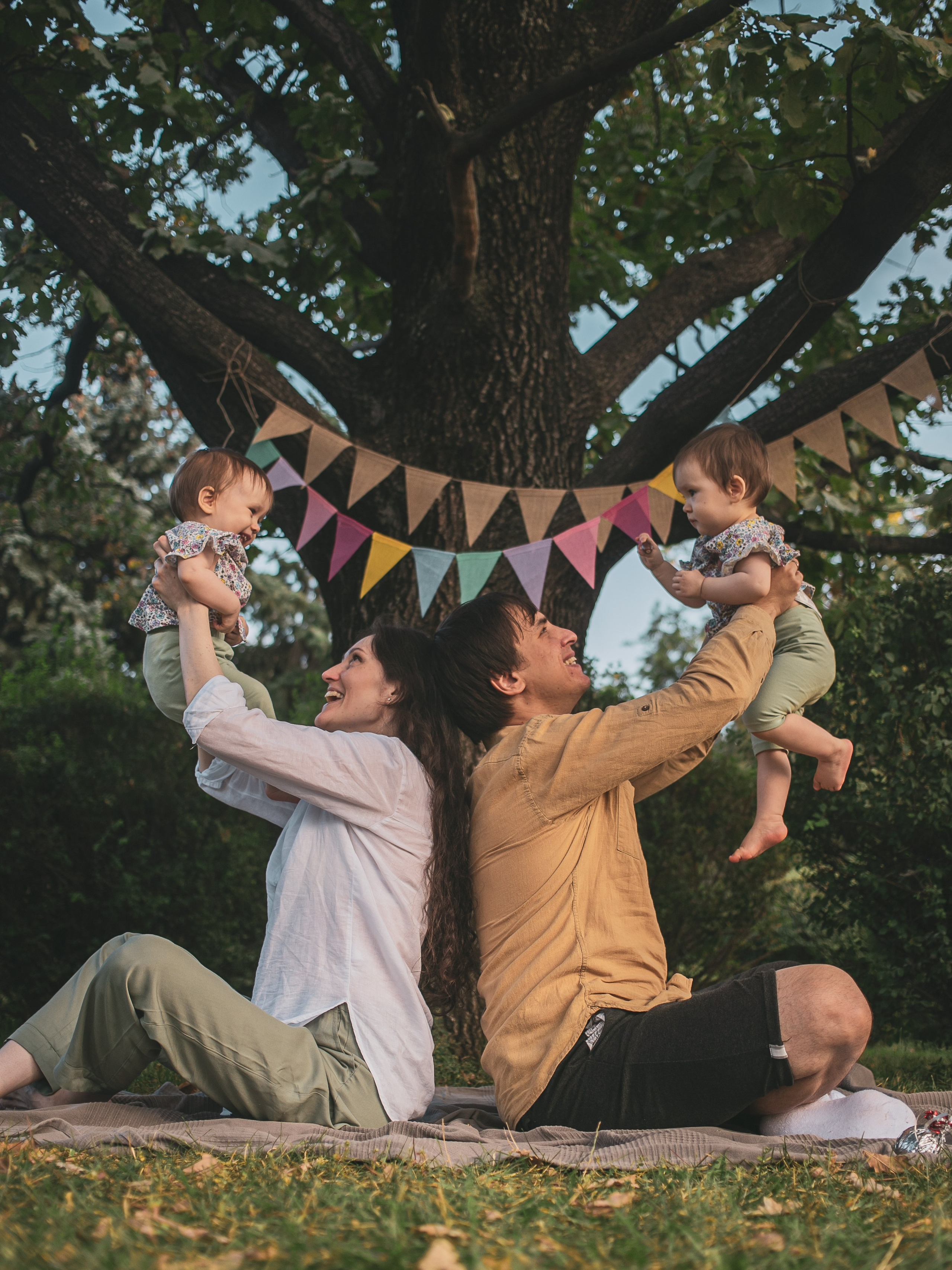 Twins girls. Индивидуальный и love story фотограф в Алматы Шарычева Ирина