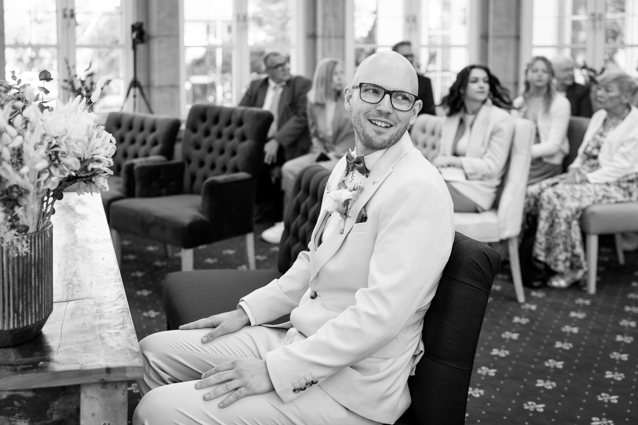 Standesamt Herford & Hücker Moor Teich – Natürliche Hochzeitsfotos & Emotionale & Reportagen. Hochzeitsfotografin in Gütersloh | Authentische Hochzeitsreportagen | TK Photographie