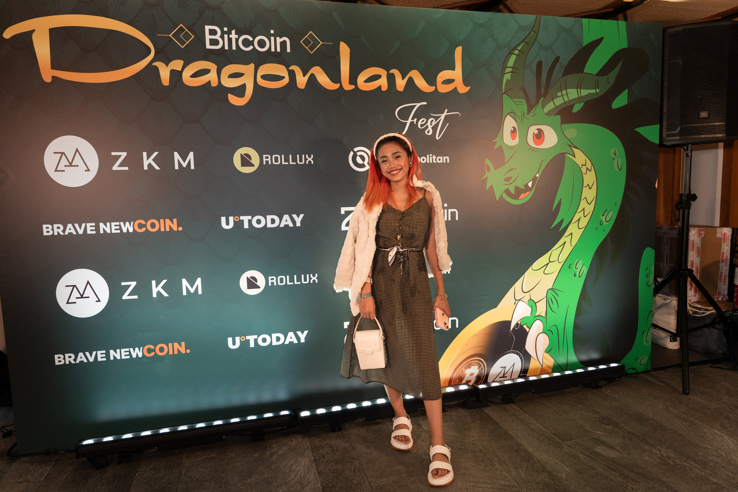 ZKM. ФОТОГРАФ В ГОНКОНГЕ (СВАДЬБЫ, FASHION, СЕМЕЙНЫЕ, МЕРОПРИЯТИЯ, ФОТОПРОГУЛКИ)