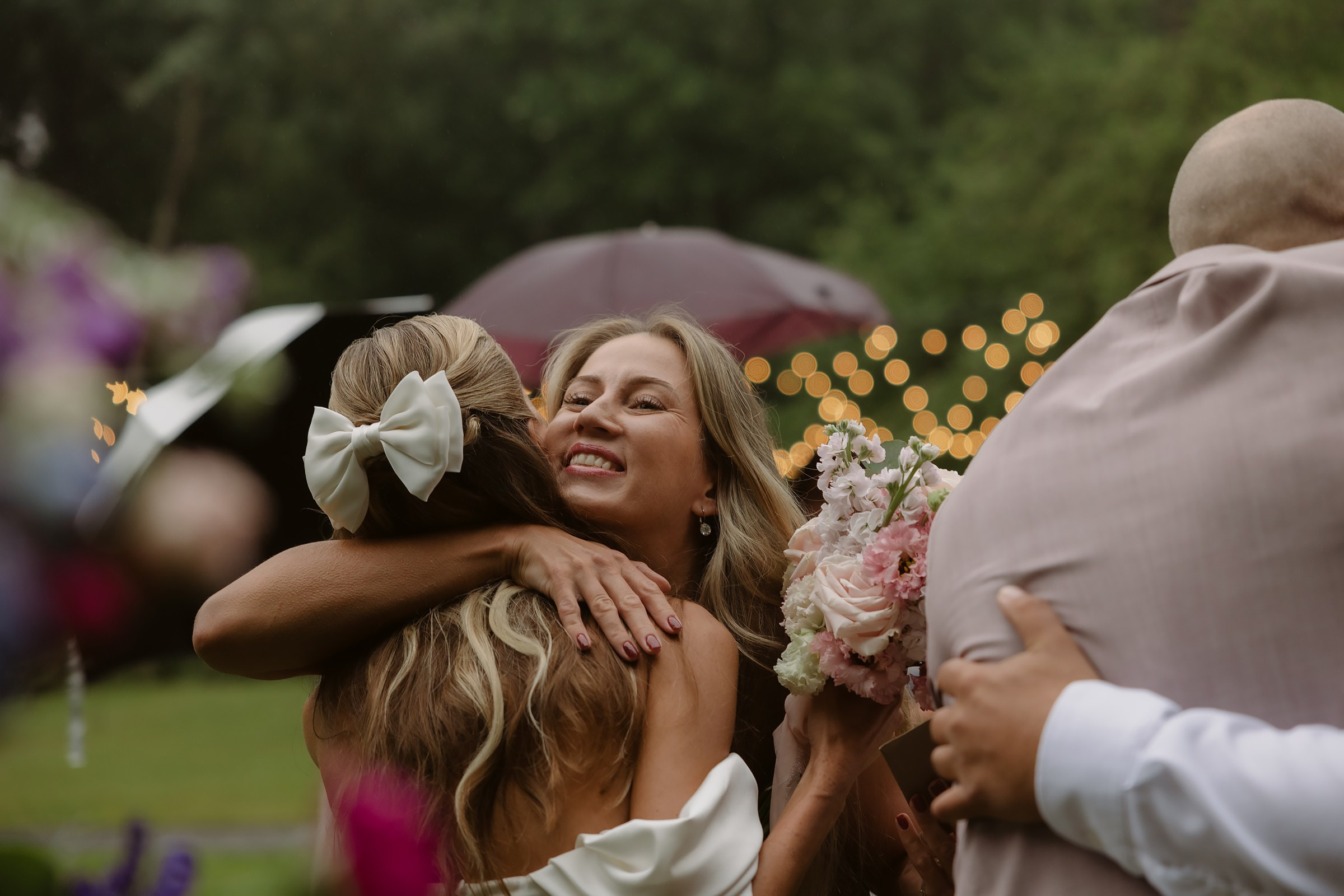 Justė ir Henrikas | Lietingos jaukios vestuvės Palangoje. Vestuvių ir šeimų fotografė Lena Bondarenko / belove photo