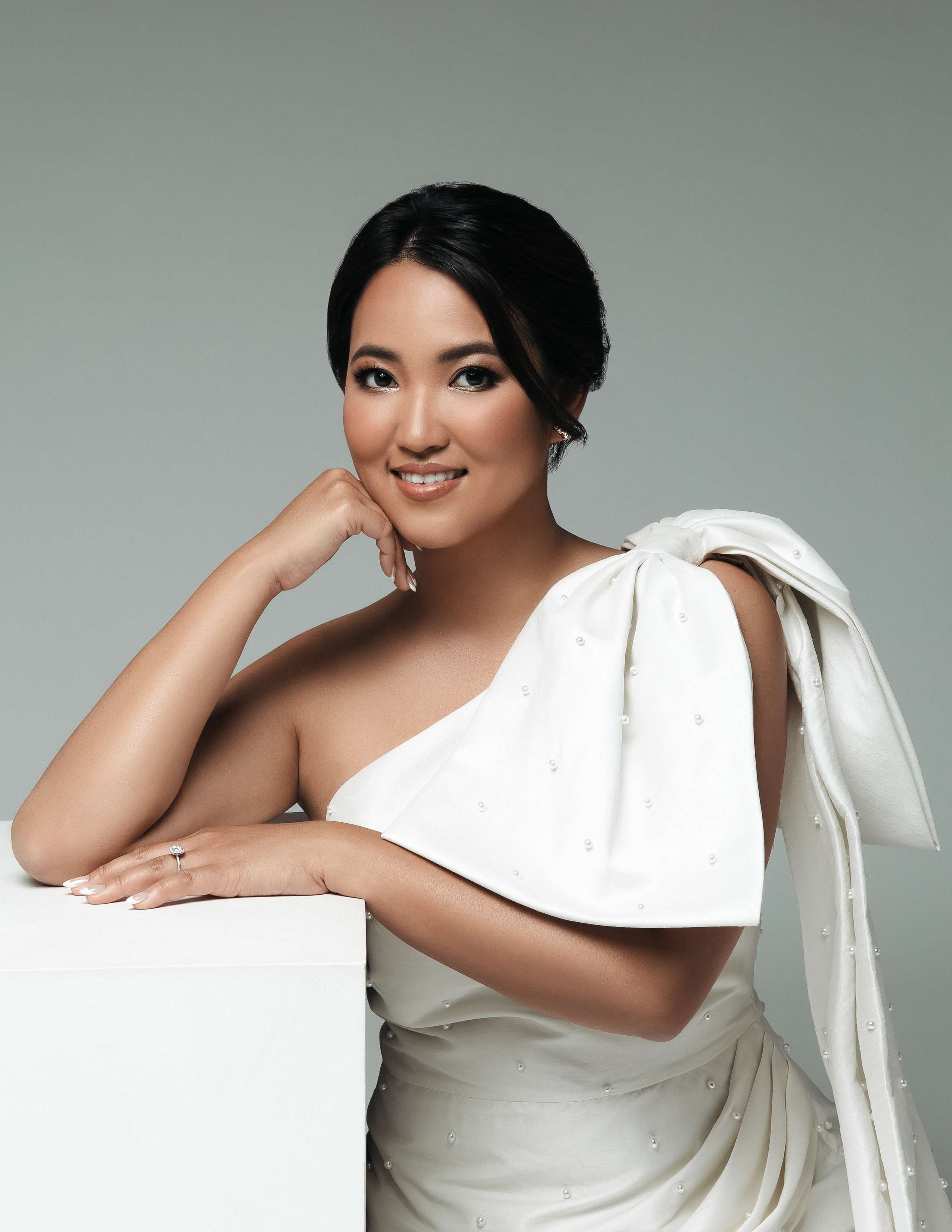 Portraits. Los Angeles maternity, boudoir and family photographer