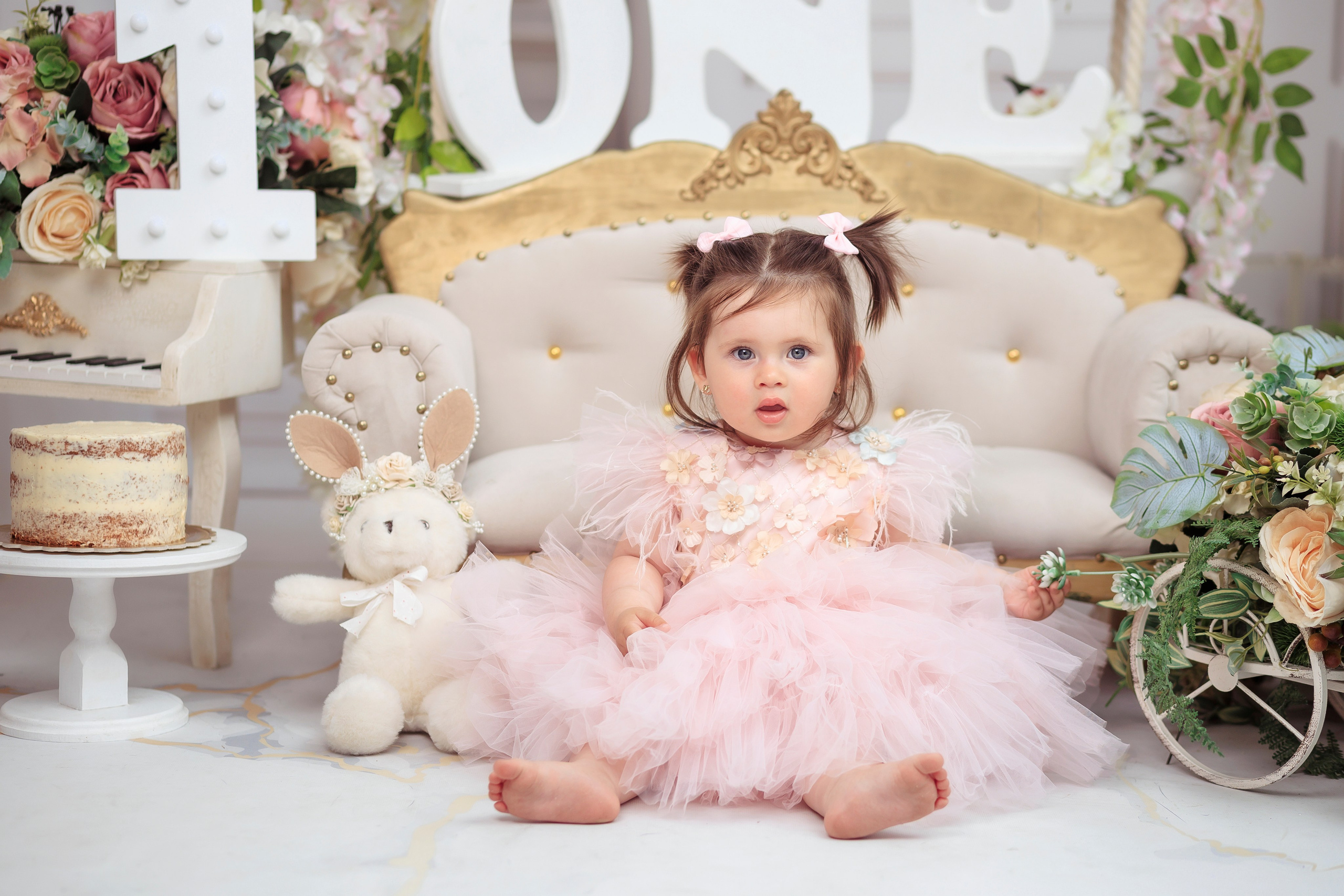 Smash the Cake - Un an de iubire in imagini. Elena Mascan – Fotograf newborn, maternitate, portret, smash the cake & branding personal | La Femme Studio Photograpy|Constanţa