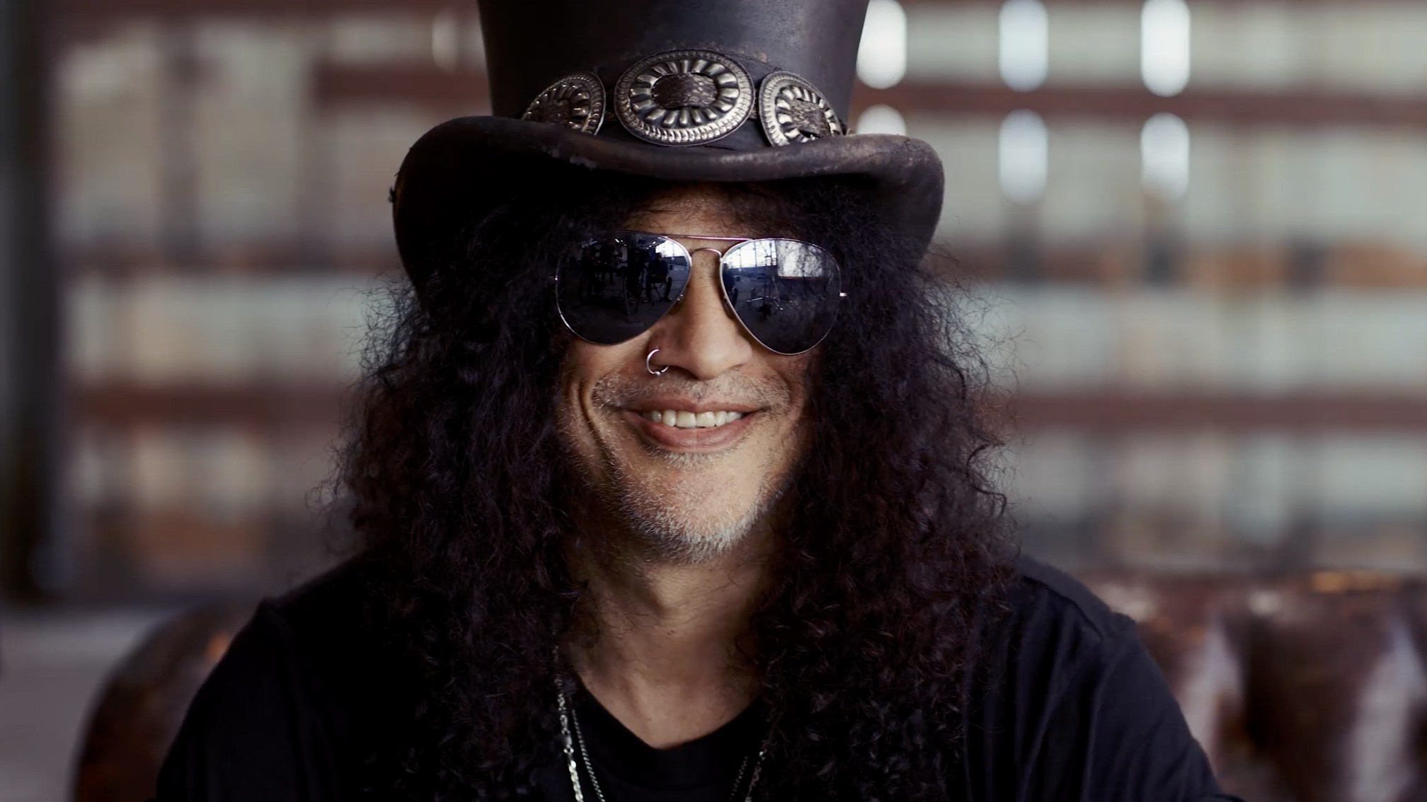 Slash se une como productor ejecutivo del documental Black Zombie sobre los orígenes reales de los zombis | FOTKAI