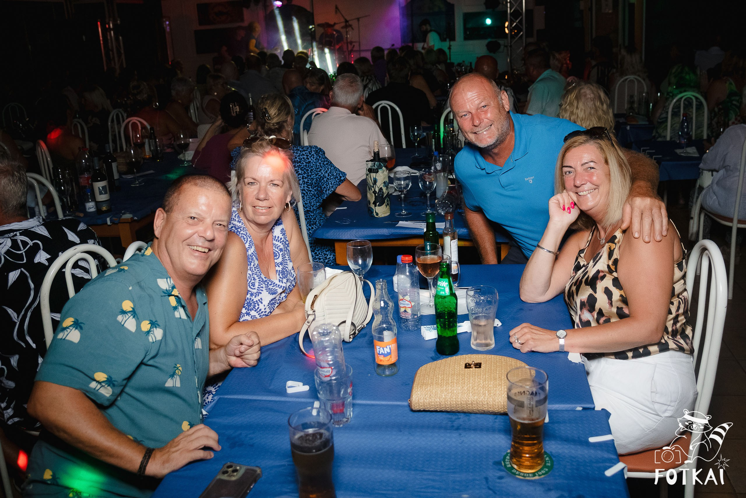 Ultimate Coldplay en Restaurante Los Cucalos: Reportaje fotográfico 17.09.25 | FOTKAI