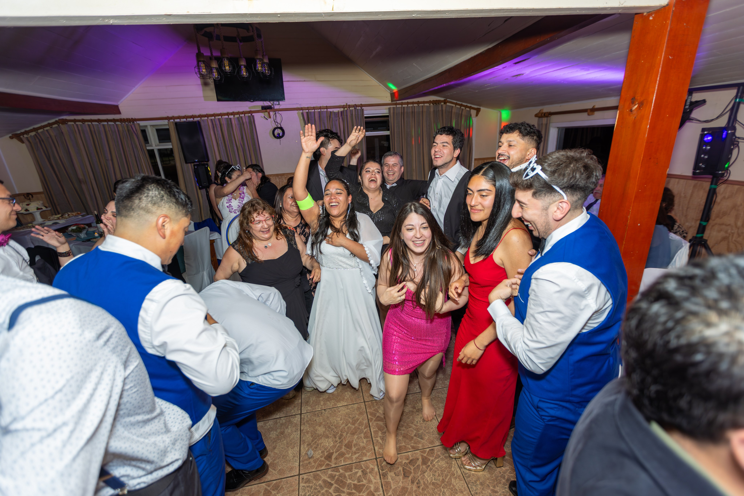 Boda de Caro y Cony. Dinka & Emilio - El arte de preservar lo que no se repite