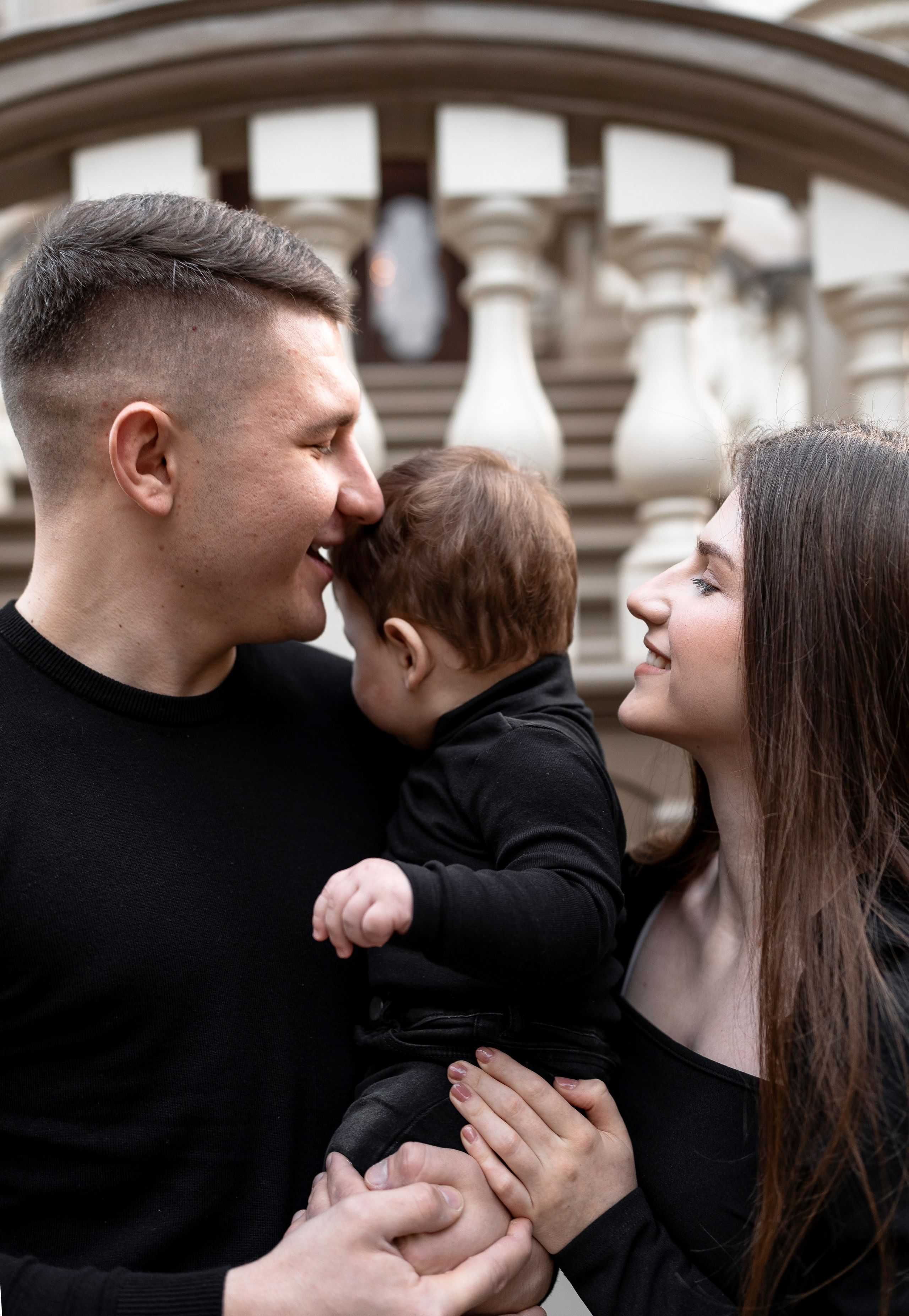 Artem, Nadia & Elisha. Family photographer in Sacramento | Sofia Pavenko