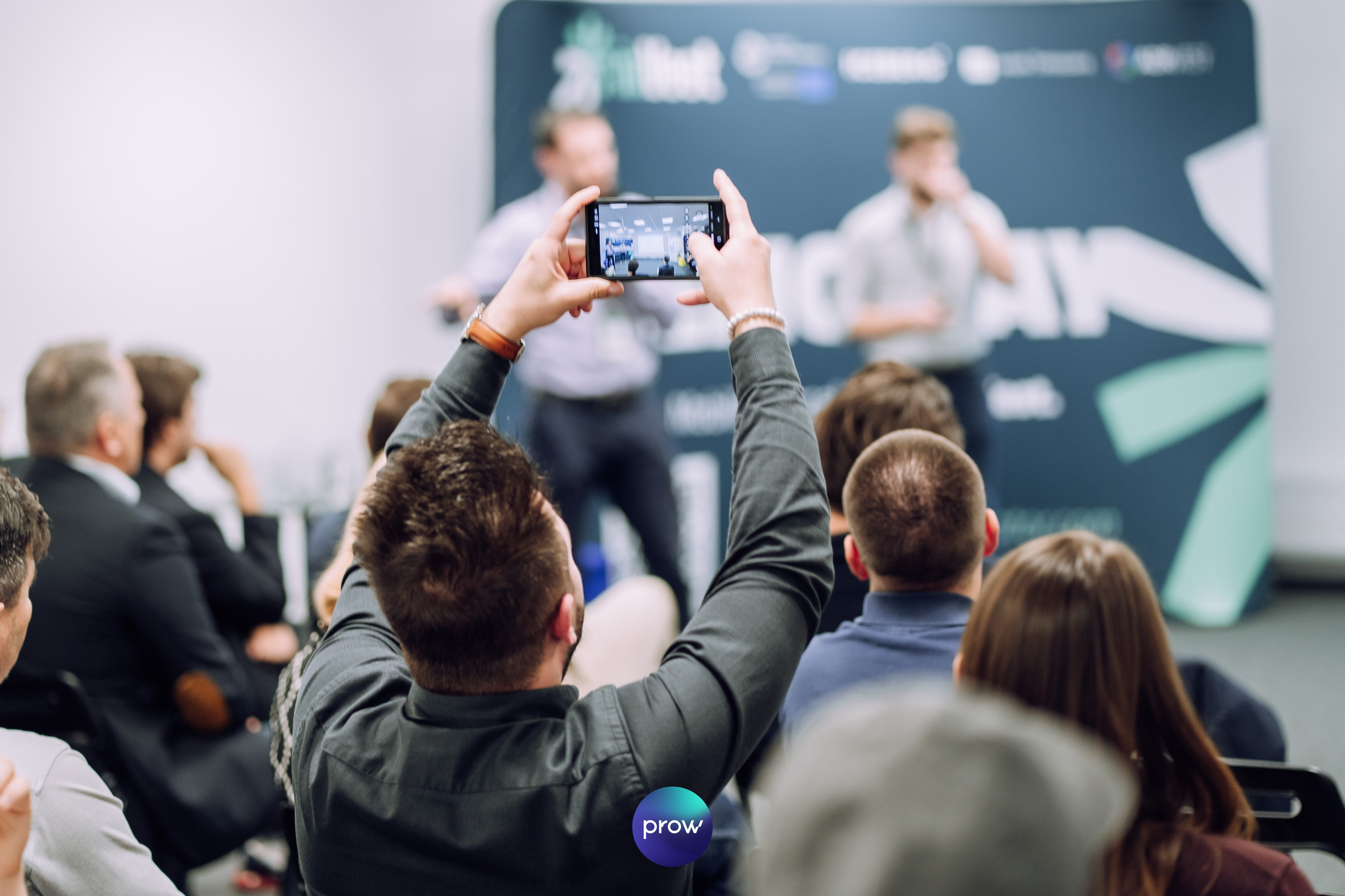 InVest DemoDay @ Cowork. Cozac Cristian Photographer
