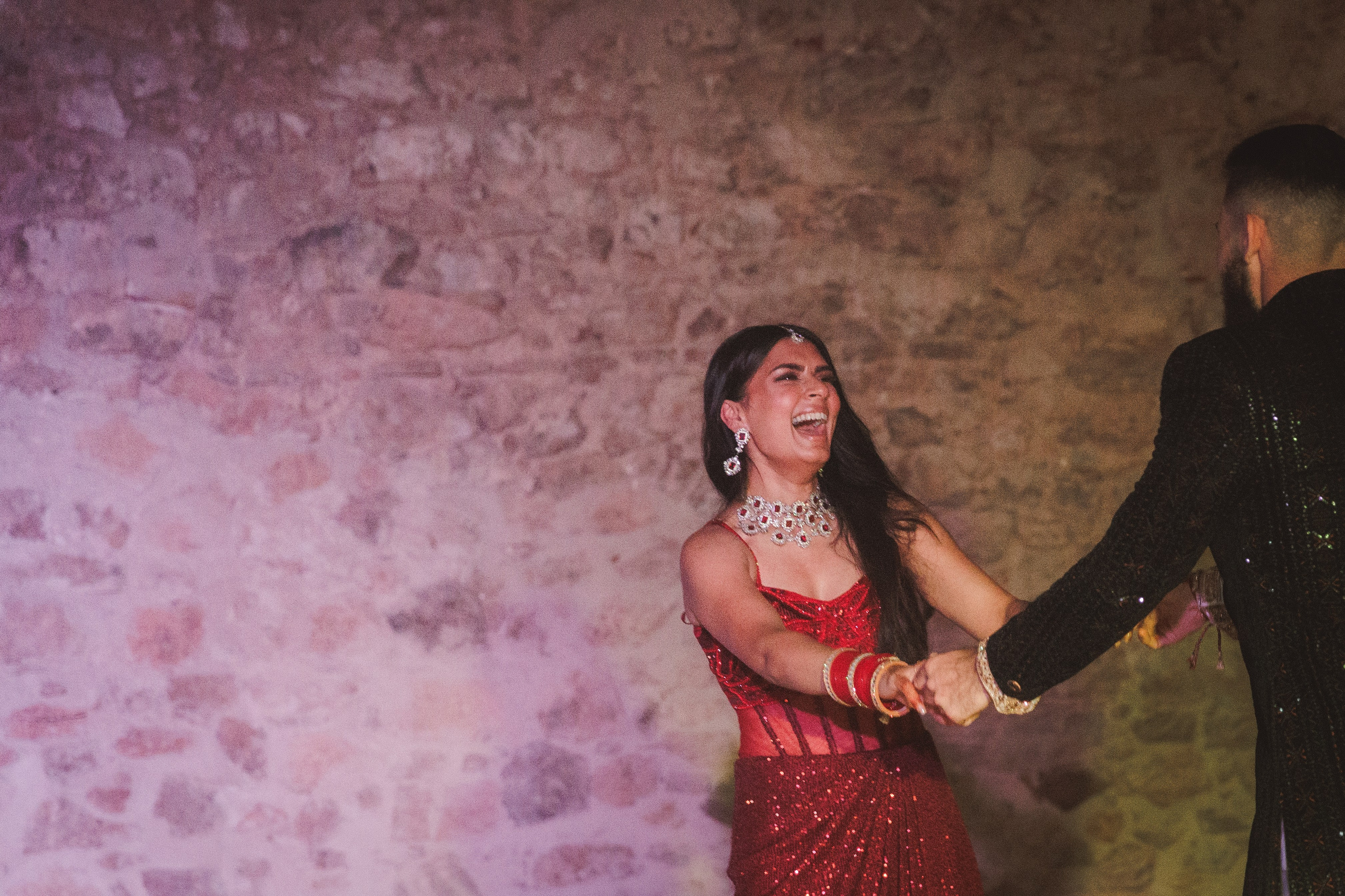 Patrik & Naomi. Monestir Sant Salvi. Paola wedding photographer / videographer in Barcelona