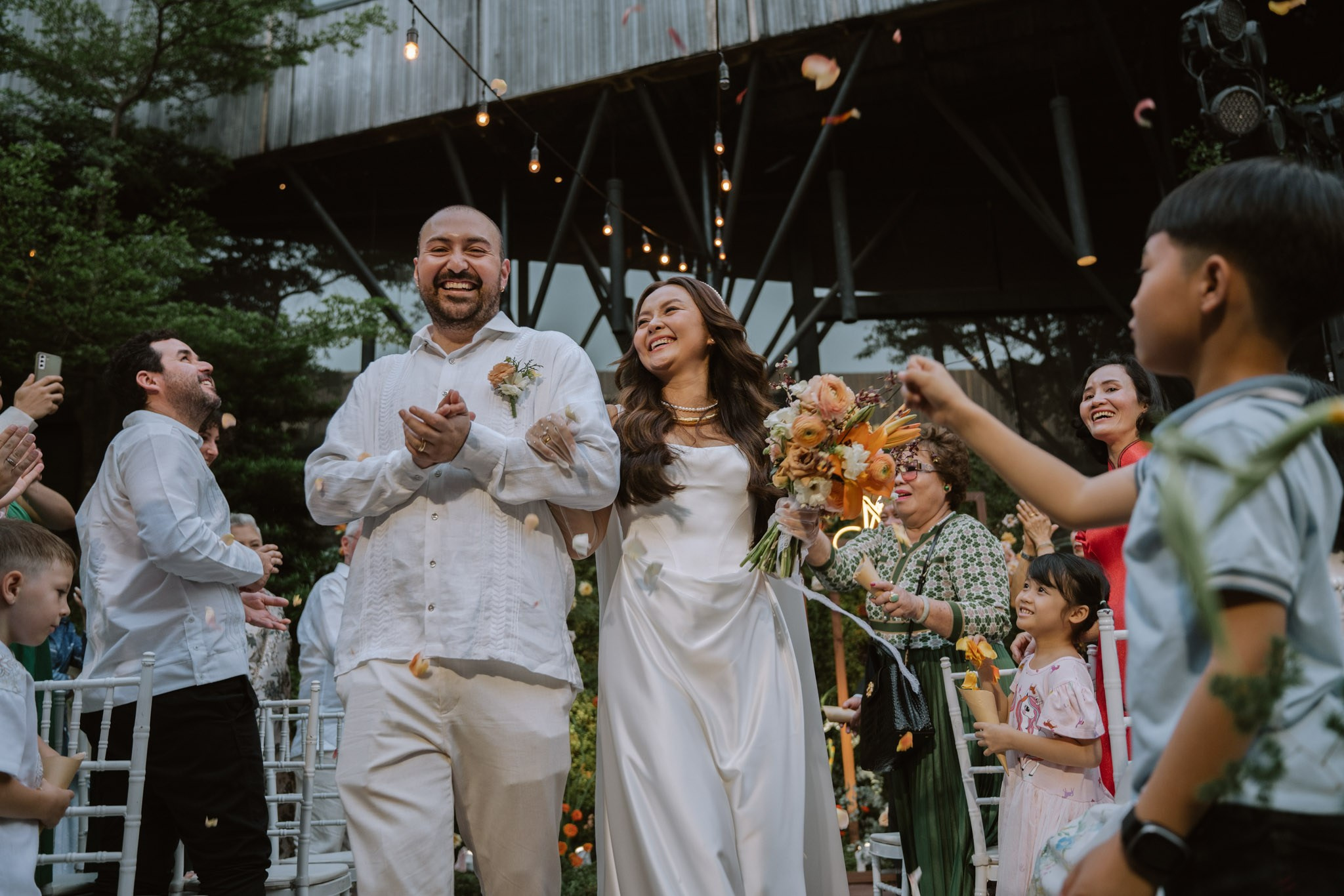 NICOLAS & LUCIE. WEDDING PHOTOGRAPHER IN VIETNAM
