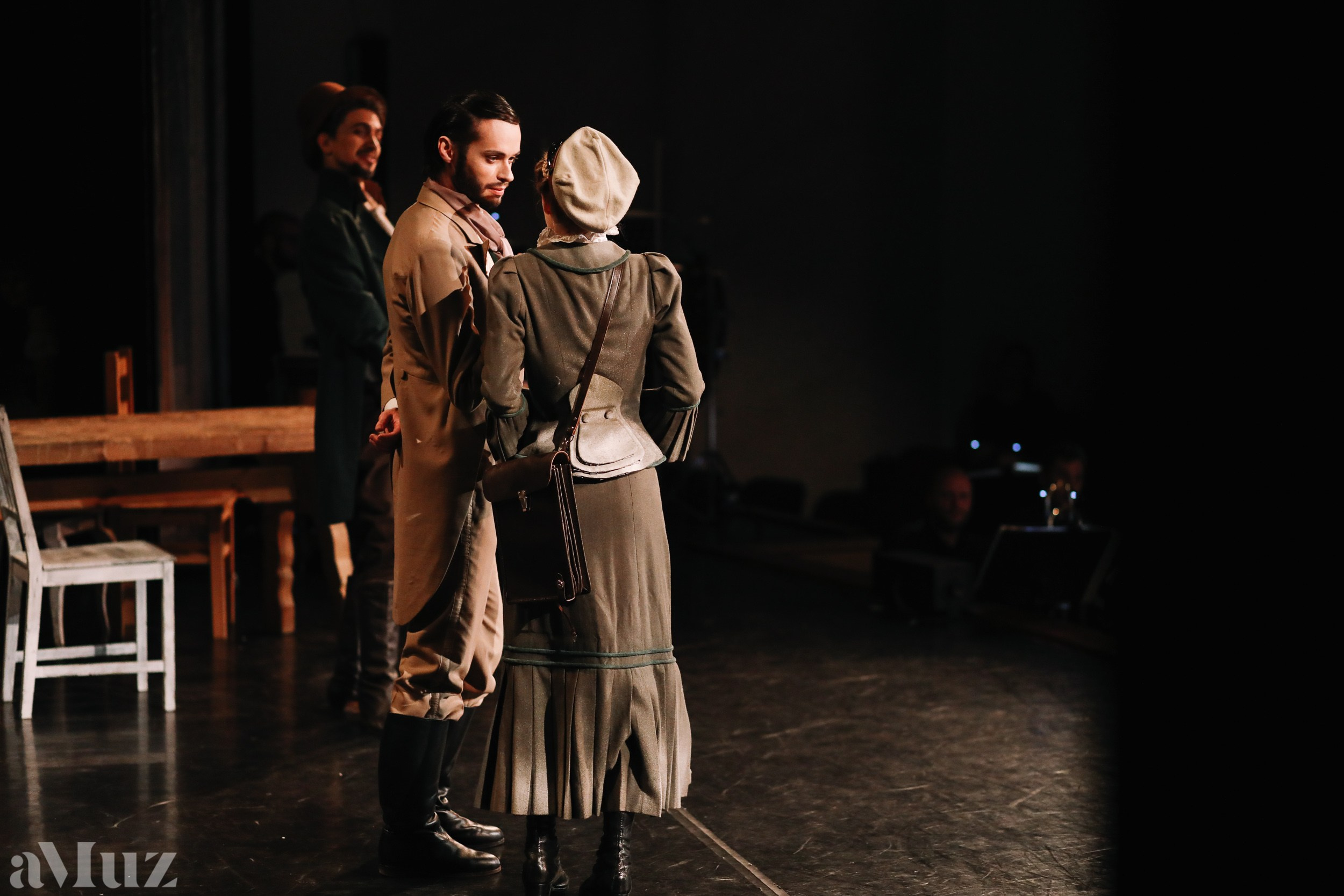 Opera Łąkowa. Fotograf Ślubny Warszawa - Sesje Biznesowe Rodzinne Eventy