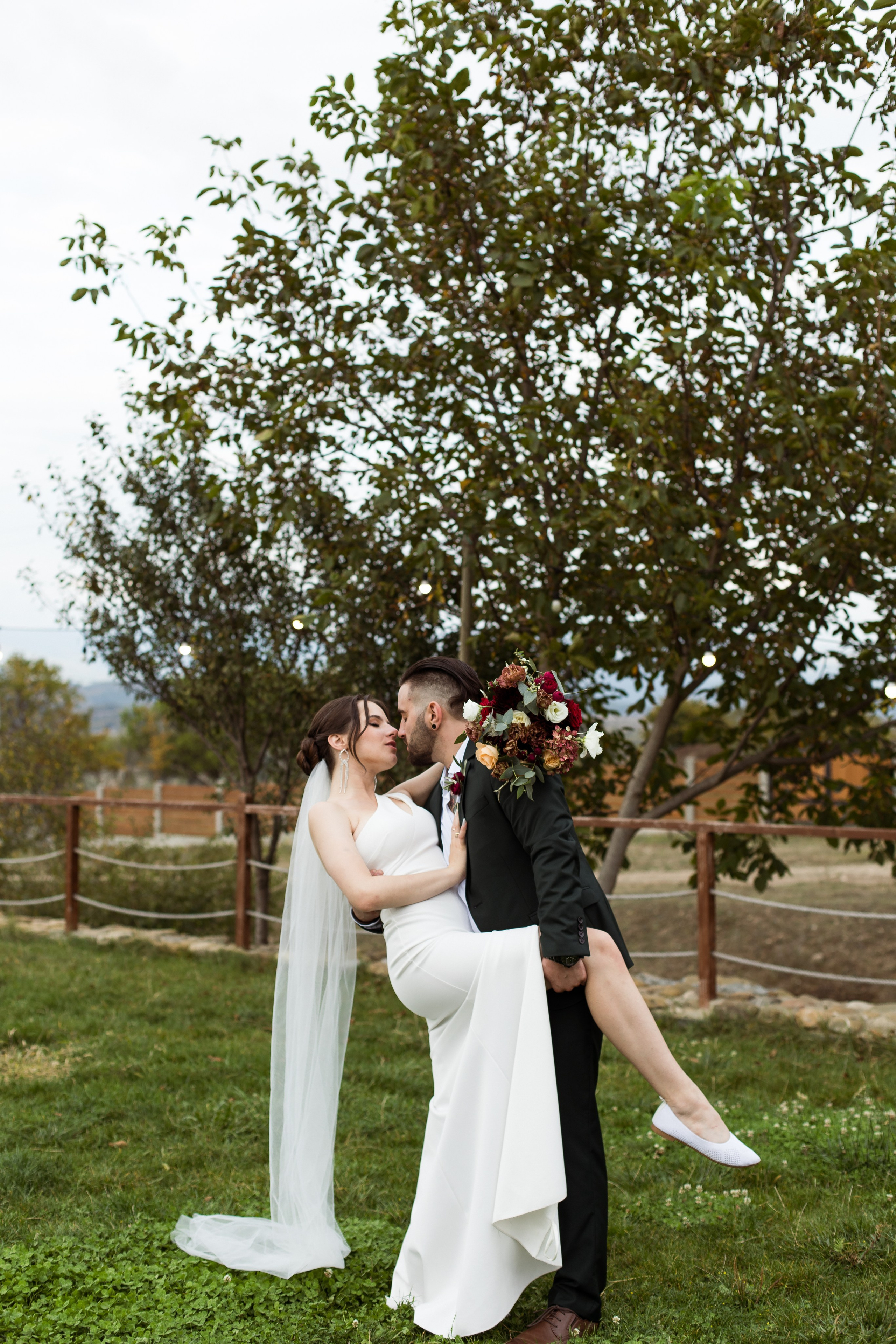 V & I. Wedding photographer in Georgia