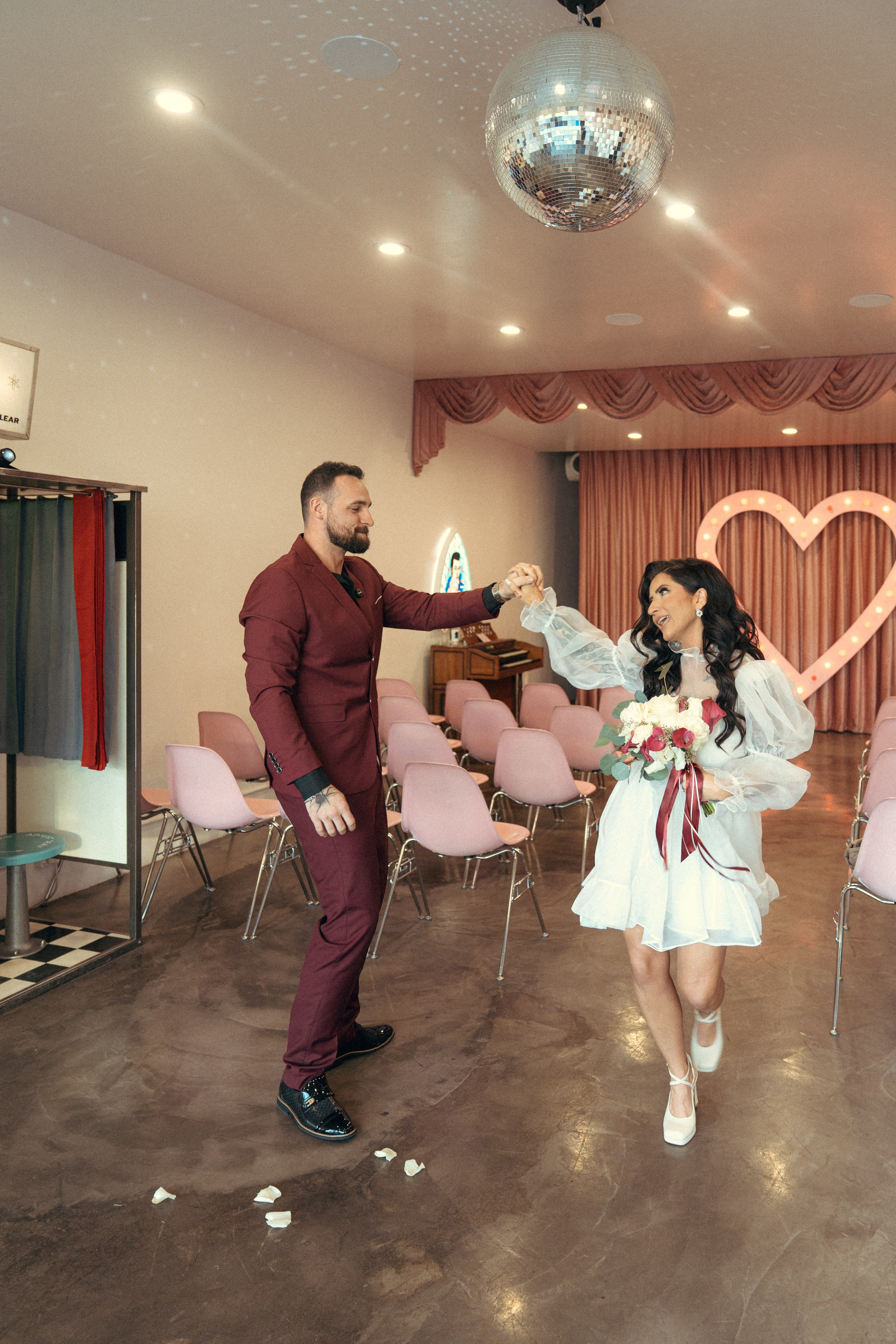 Miranda&Austin. Wedding & elopement photographer Viktoriya Kravtsov. Las Vegas