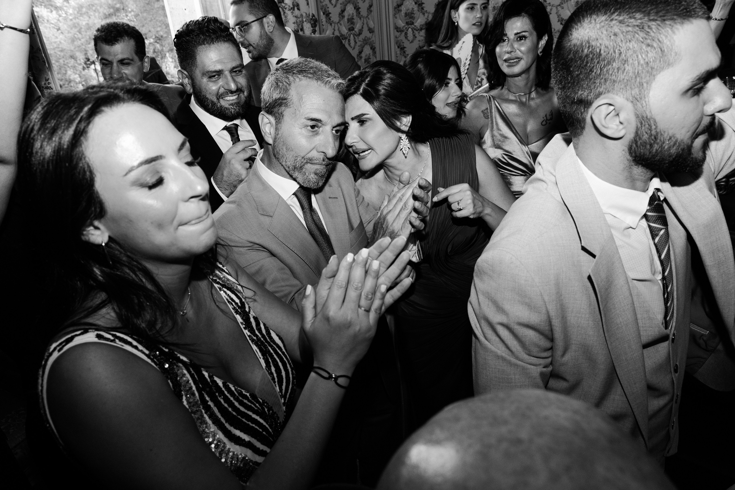 Chloe & Romeo. Photographer in Paris