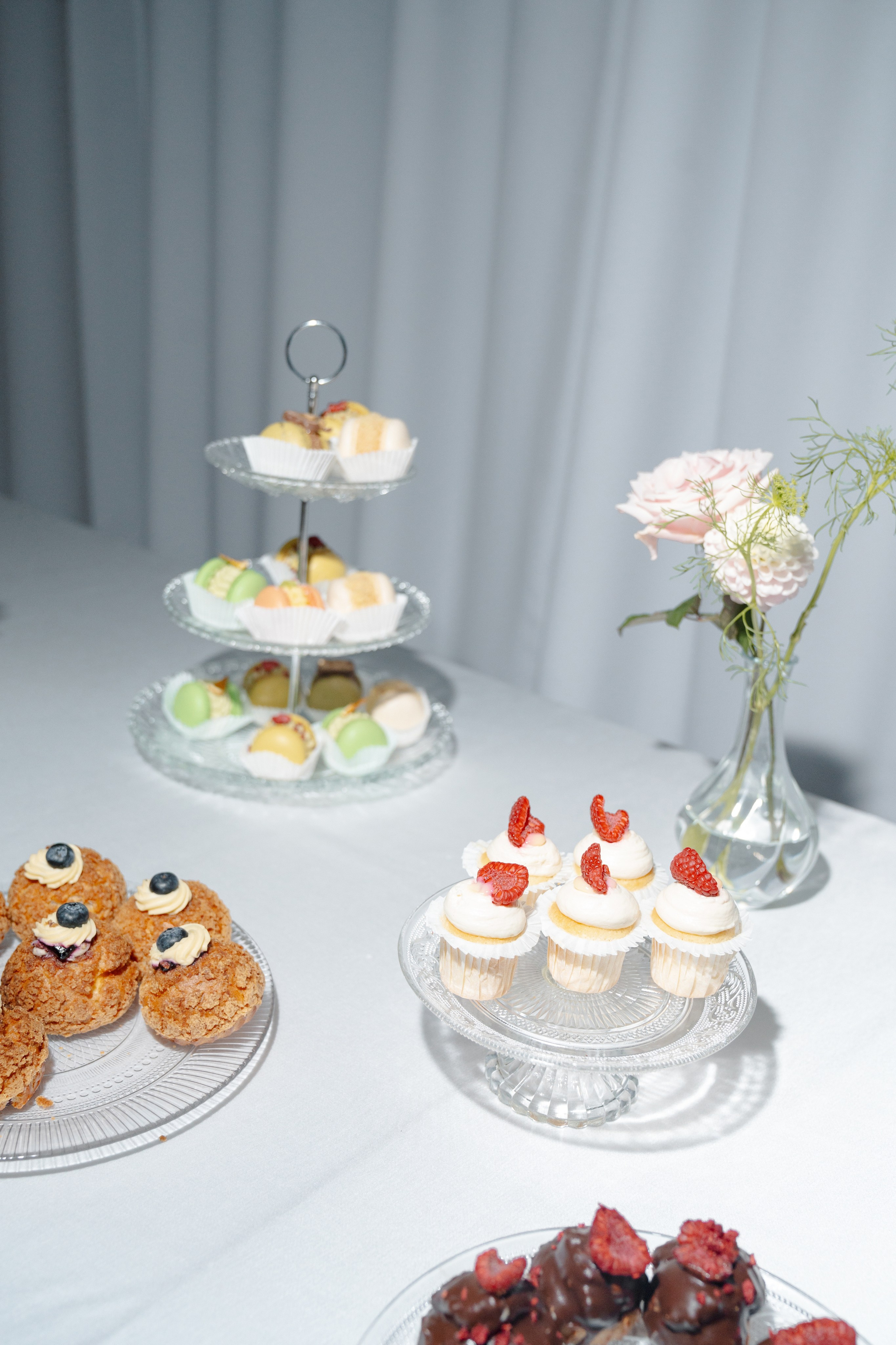 RAW Studio | Luxury Wedding Photography at Ratměřice Castle. Raw Studio: Capturing Elegant weddings accross Europe