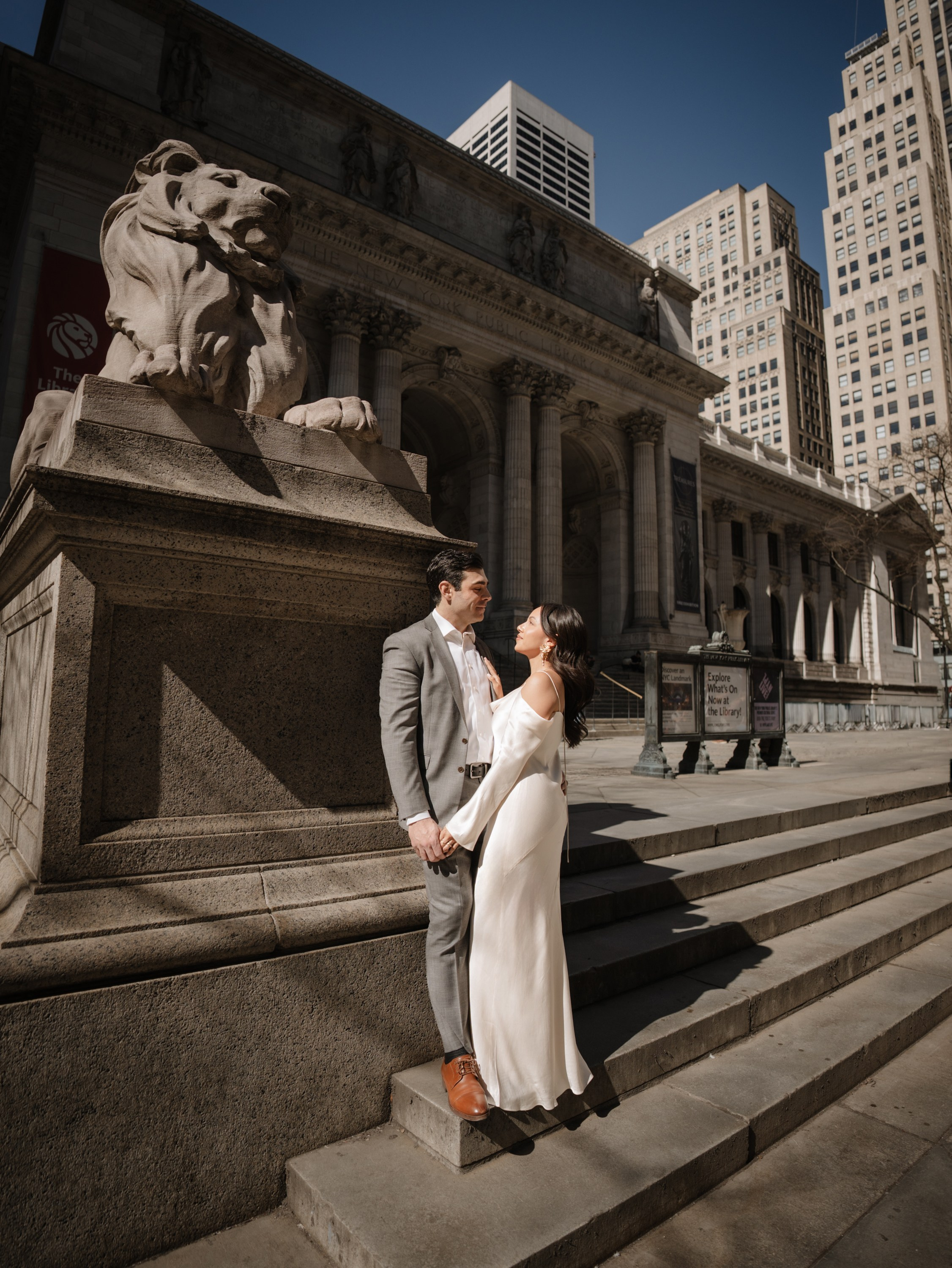 Engagement photo shoot in New York. Portrait and wedding photographer in New York
