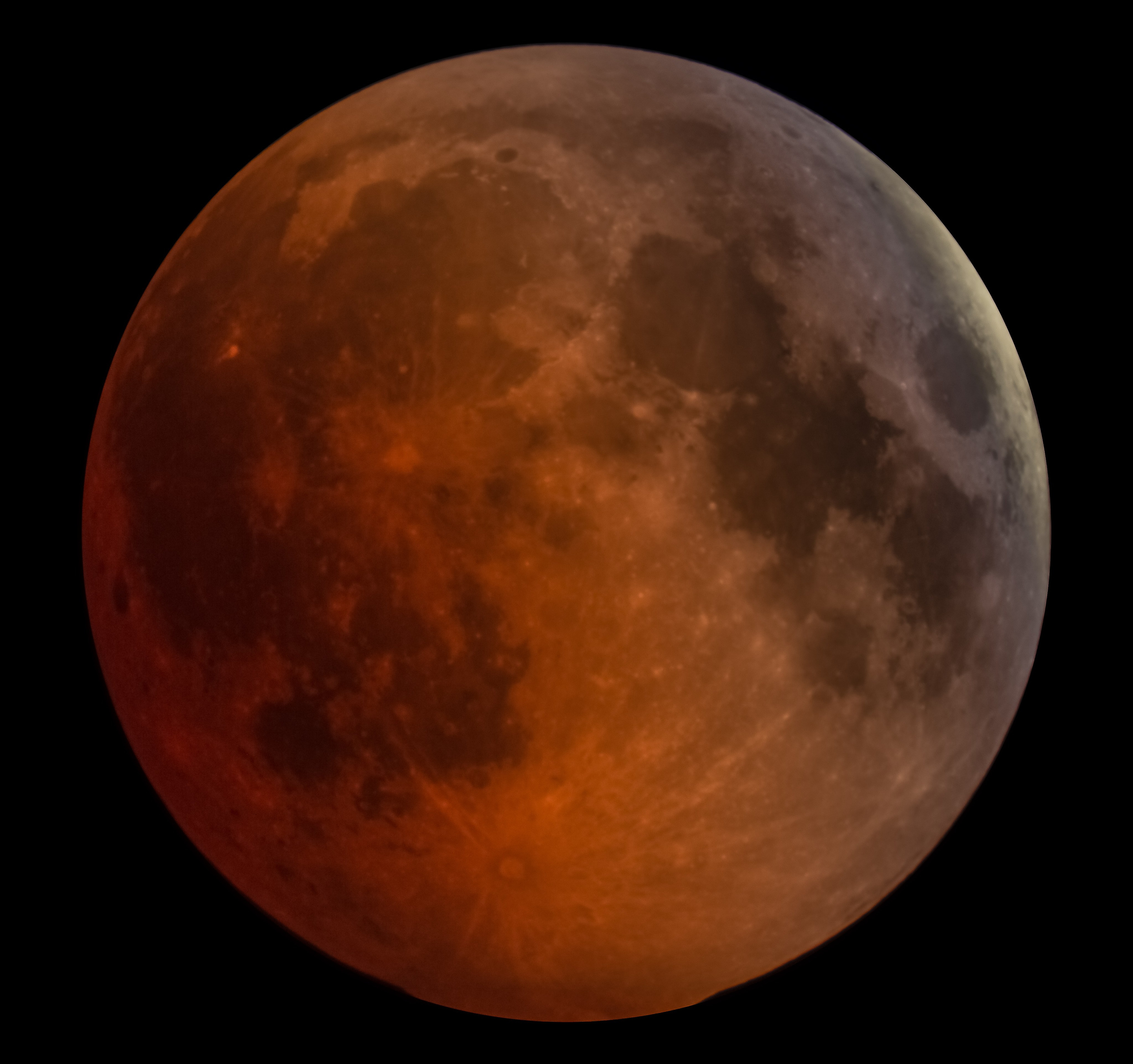 Qanlı Ay — Ay tutulması. Həvəskar Astronomlar Cəmiyyəti — Astronomy.az