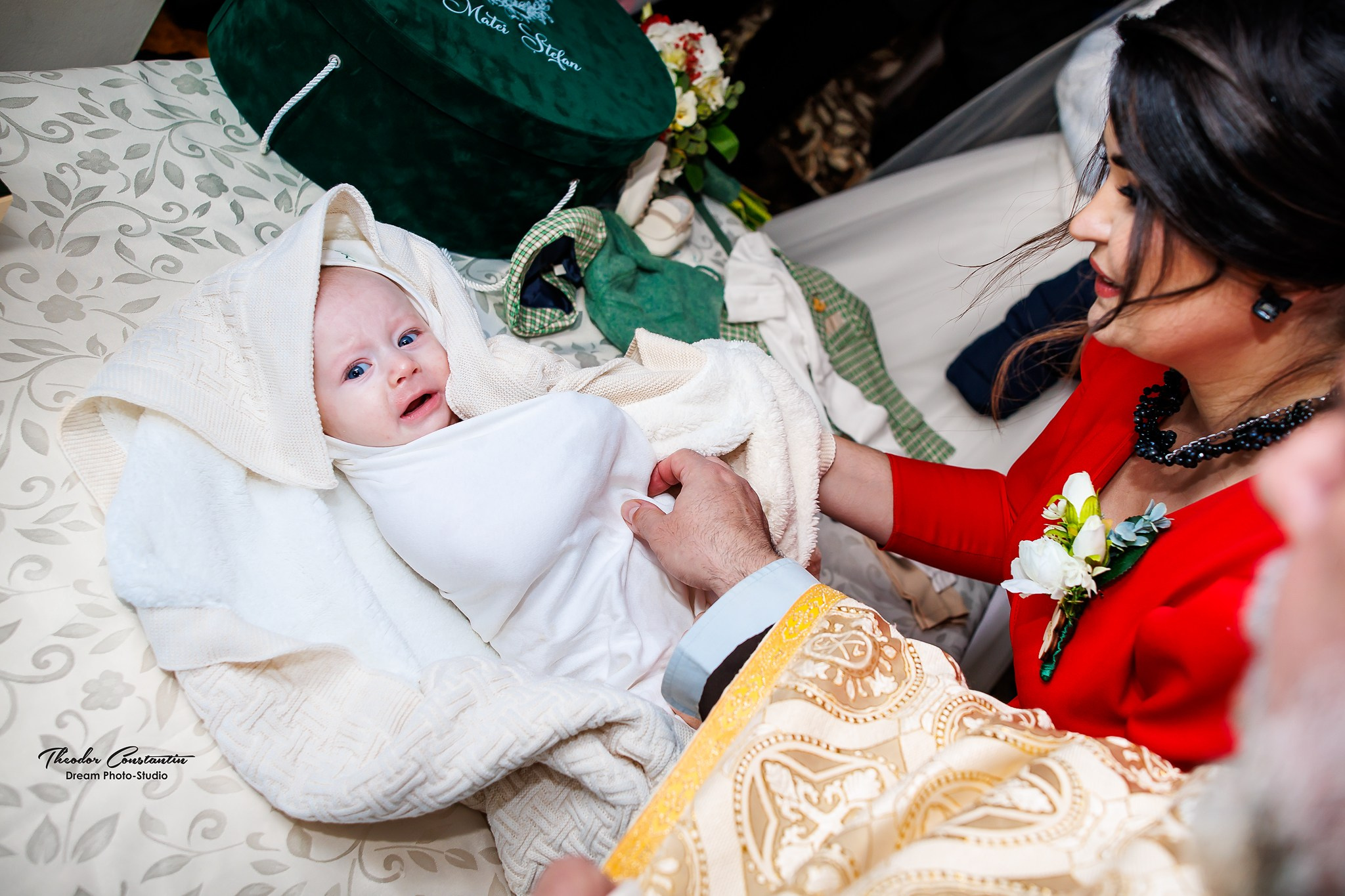 Botez. Dream Studio Galați – ședințe foto profesionale pentru familie, portrete și evenimente