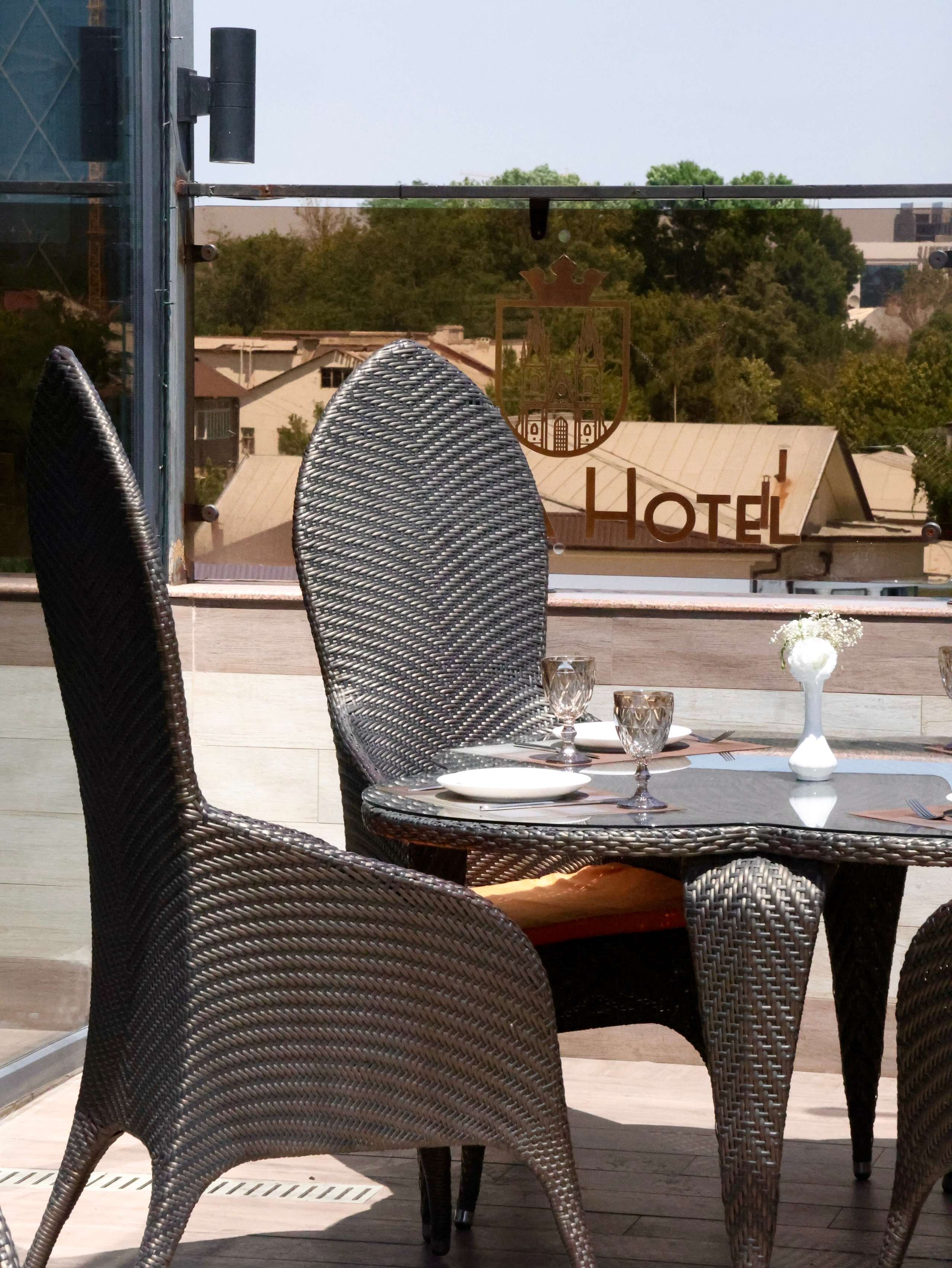 KARLOV BY PRAGA. ОНЛАЙН — ГАЛЛЕРЕЯ