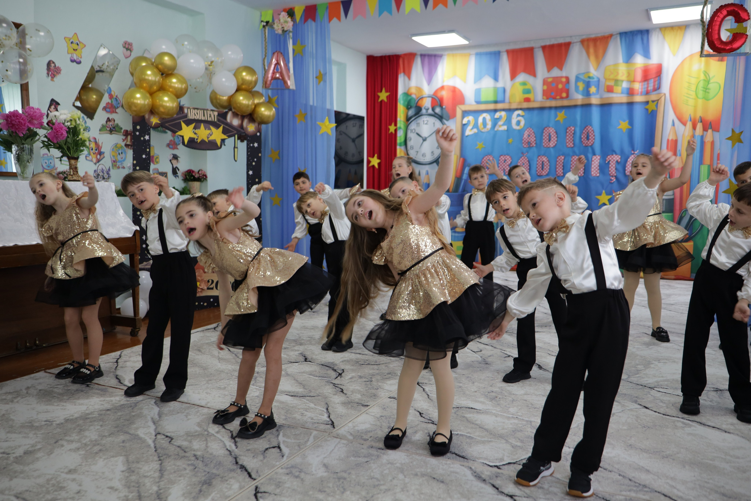 O filă de copilărie.... Alika Dia- Fotograf în Republica Moldova, Strășeni