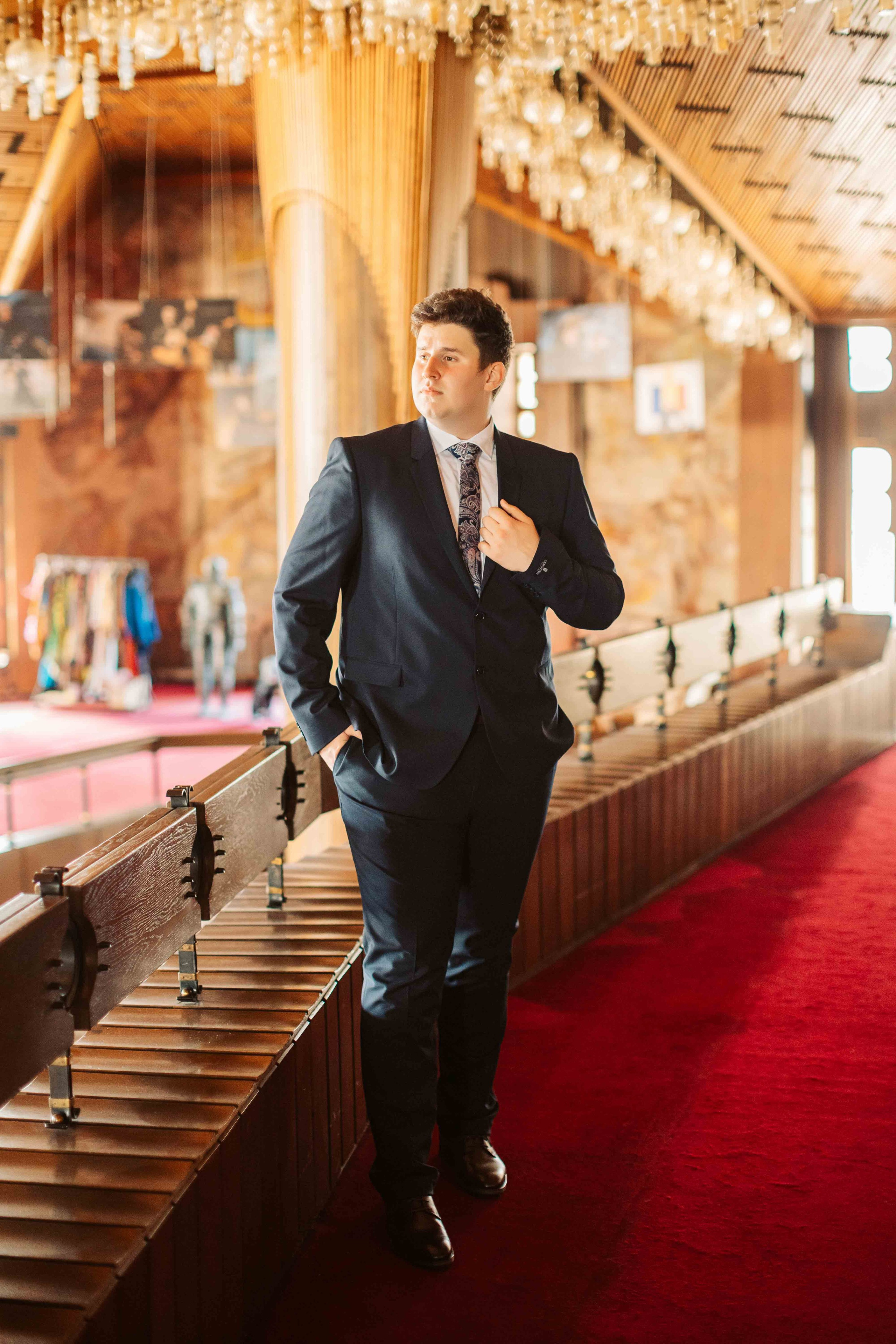 12C — Unirea. Contrast Studio