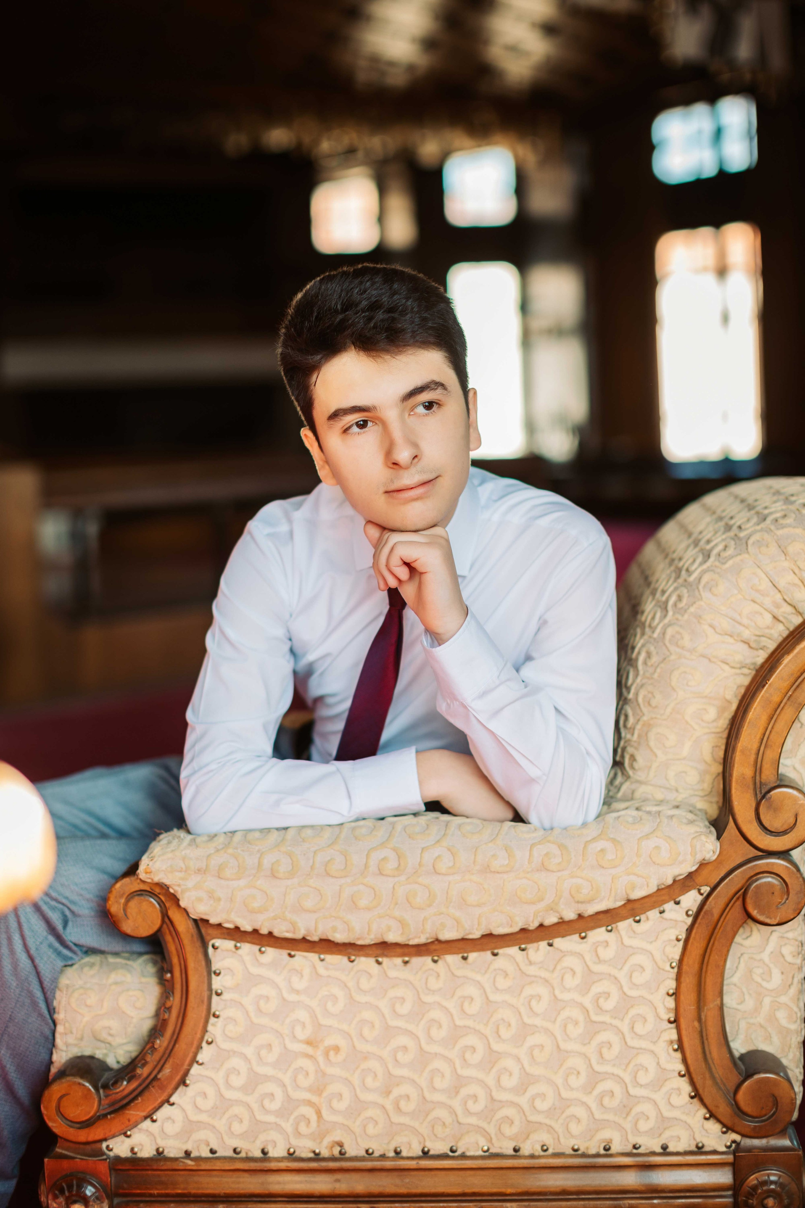 12C — Unirea. Contrast Studio