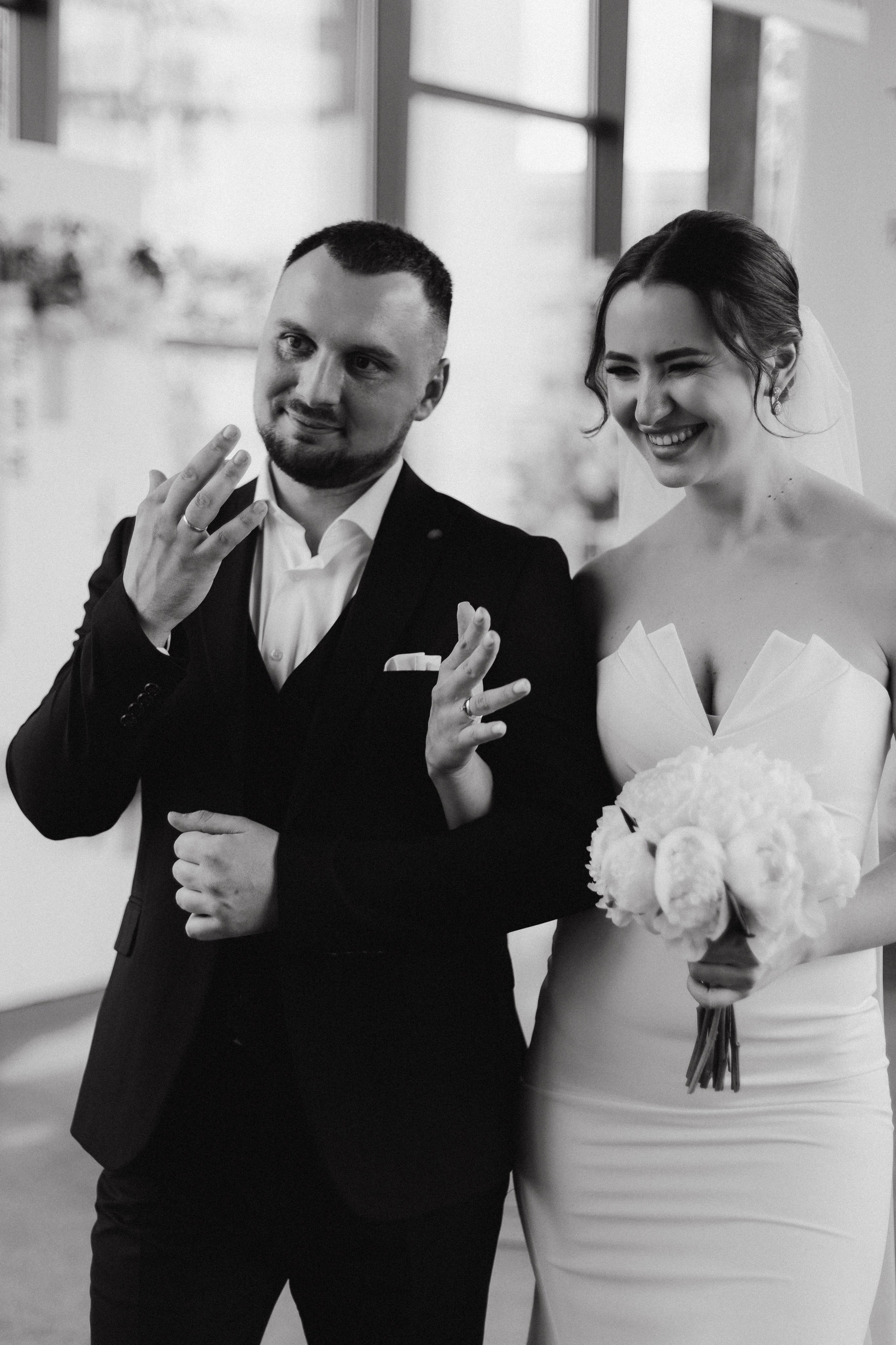 White Wedding. Wedding and Family Photograph