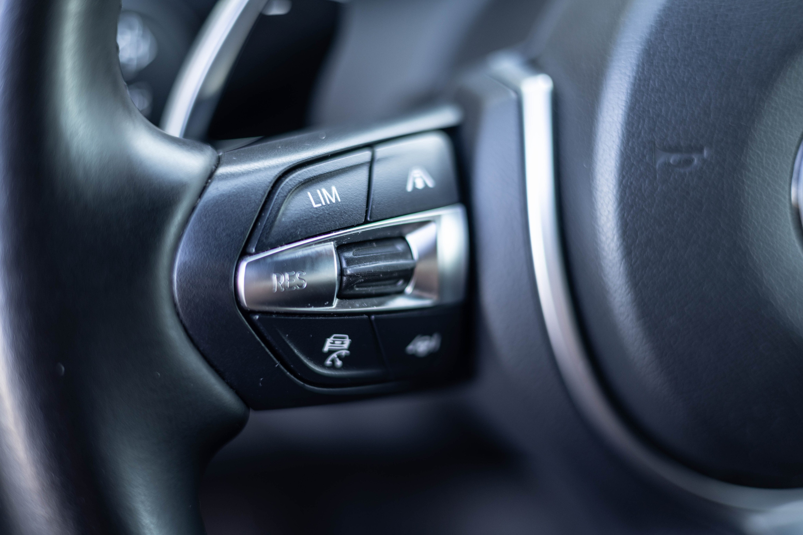 Съемка салона авто, акцент на чистоту и детали