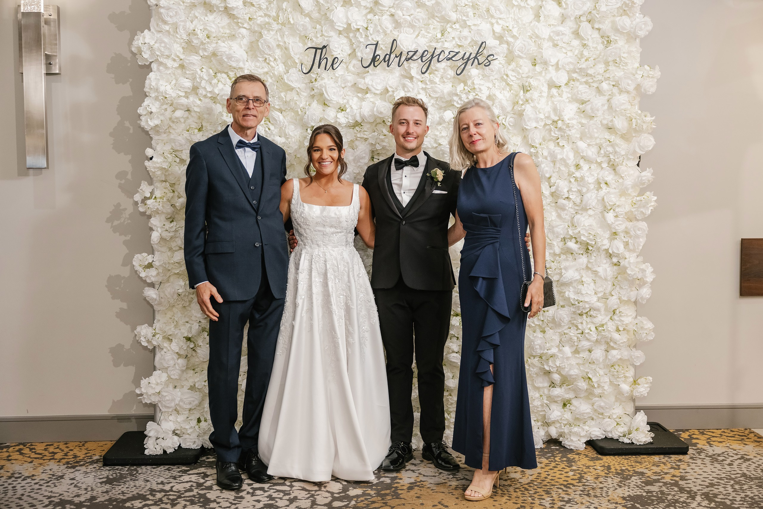 09.06.2025 Wedding. Wedding family event photographer in Chicago Nick Yushevich