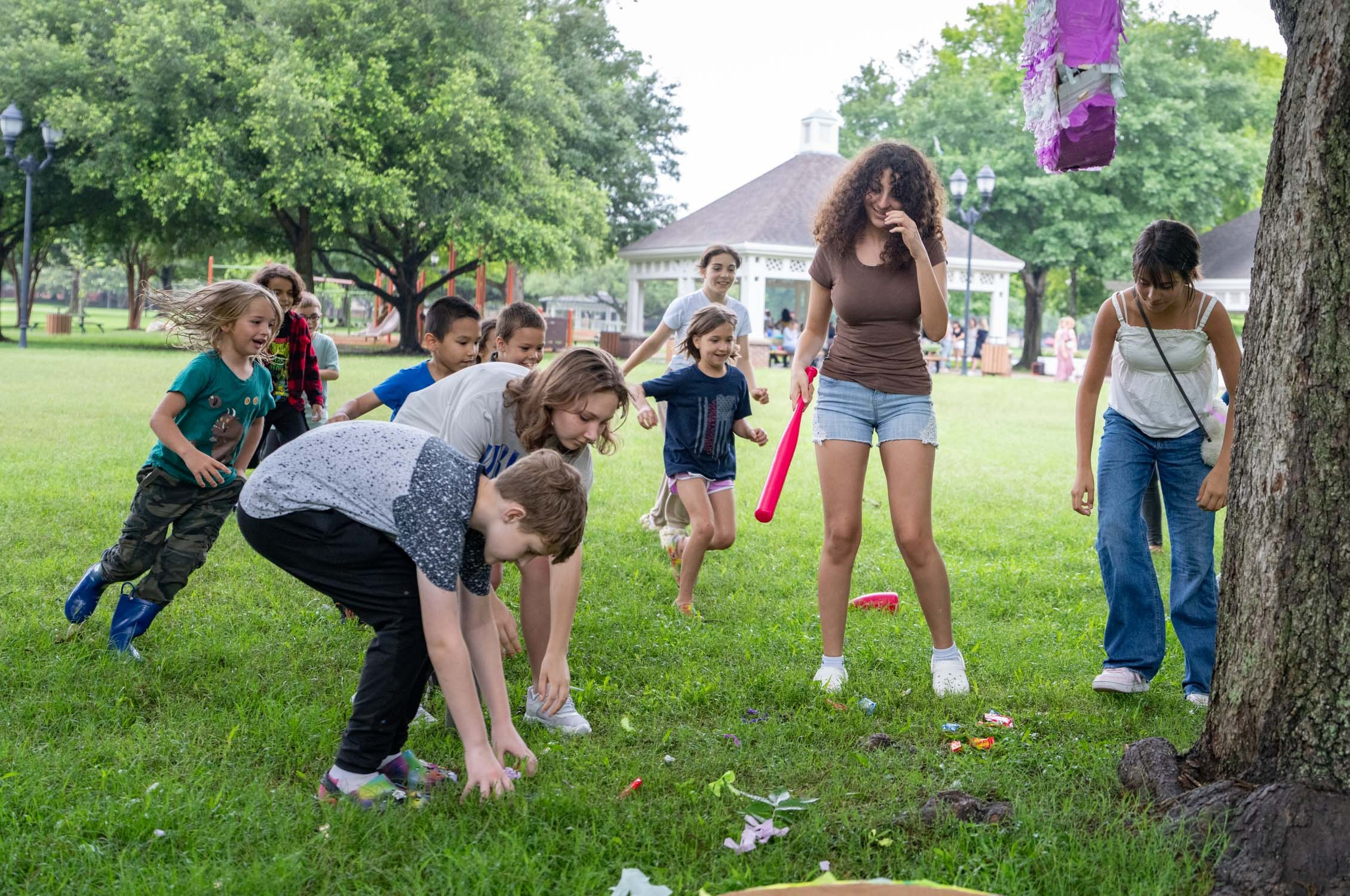 Easter picnic. Photographer Irina Kozhemyakina. Houston