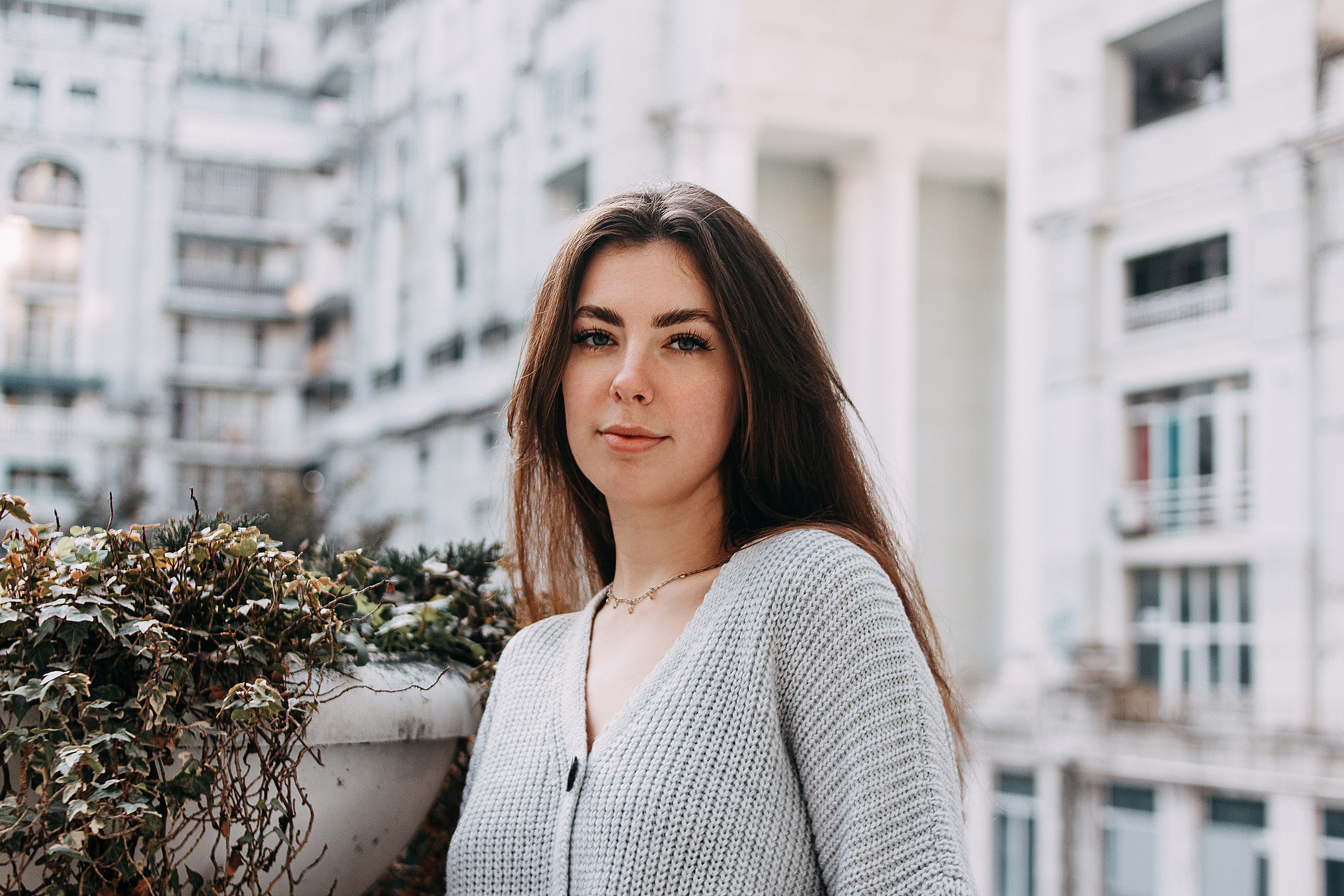Magnolia and the sea. Wedding and portrait photographer in Beograd Ekaterina Makedonskaya