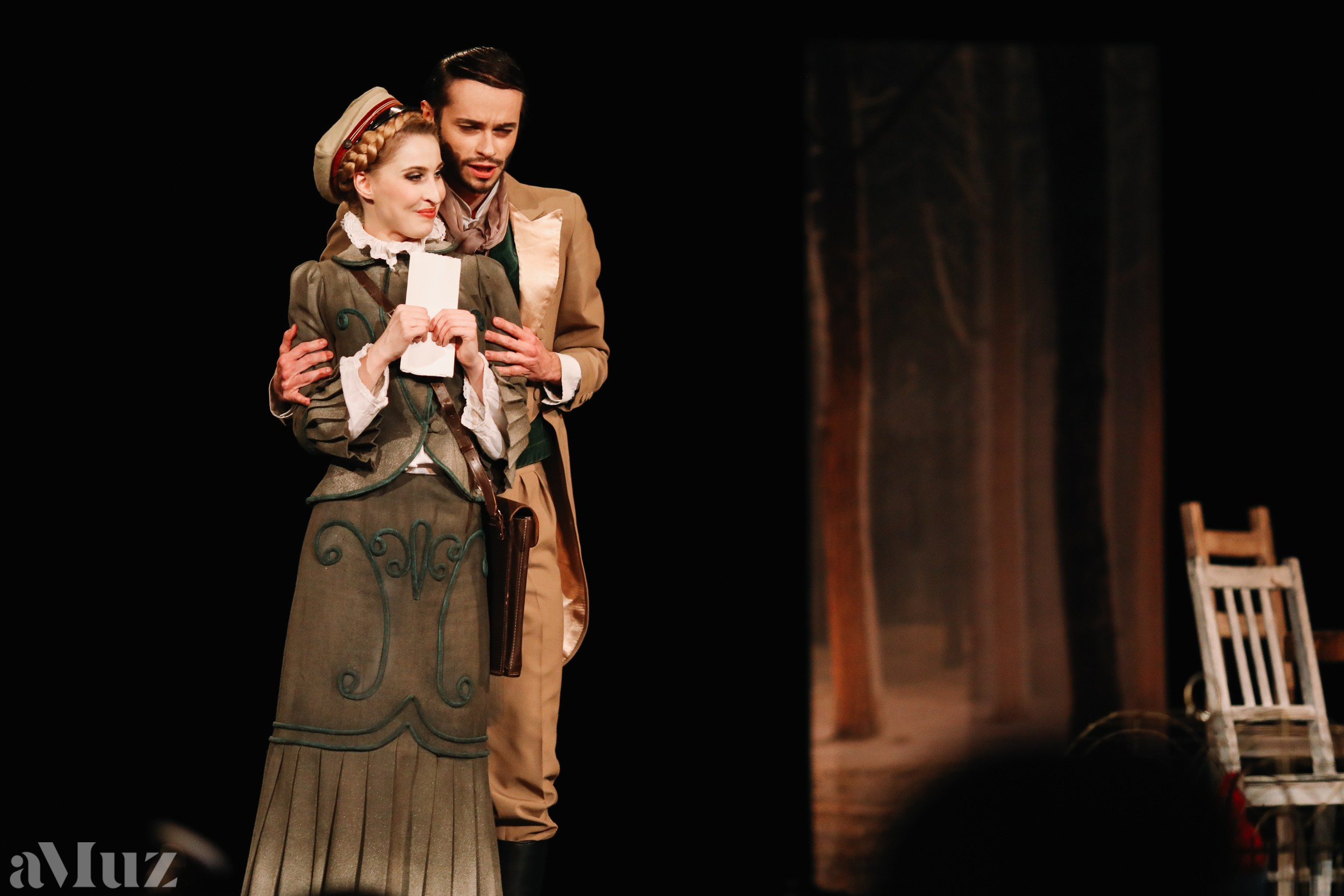 Opera Łąkowa. Fotograf Ślubny Warszawa - Sesje Biznesowe Rodzinne Eventy