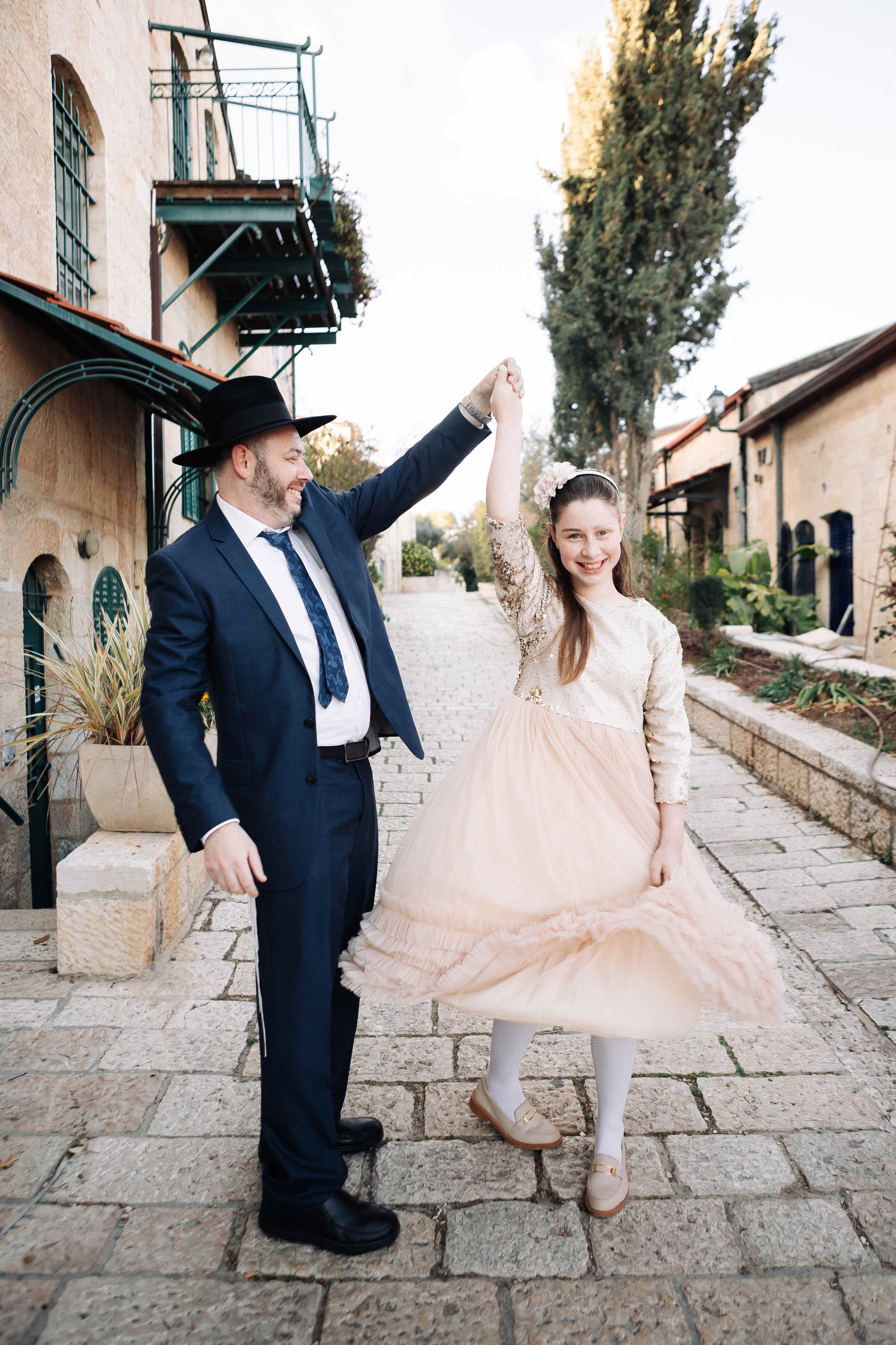 PHOTO SESSION IN JERUSALEM. Https://shi-photo.com/