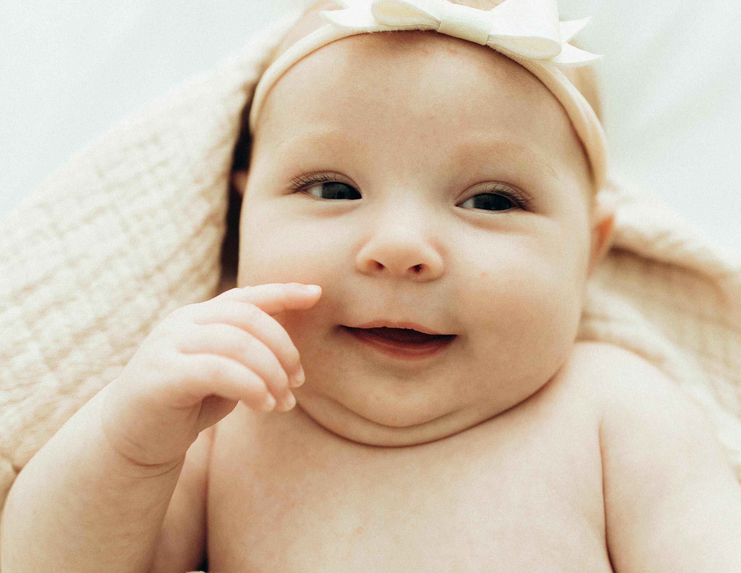 Lifestyle newborn. Los Angeles maternity, boudoir and family photographer