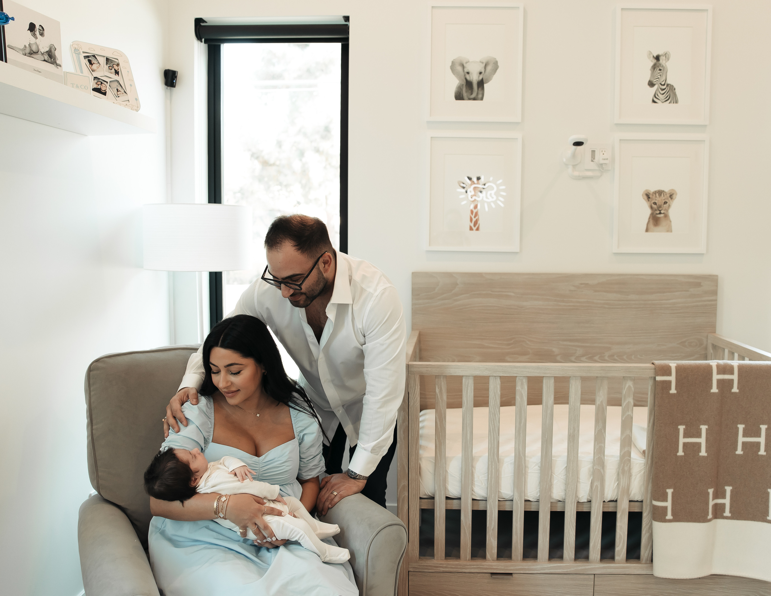 Lifestyle newborn. Los Angeles maternity, boudoir and family photographer