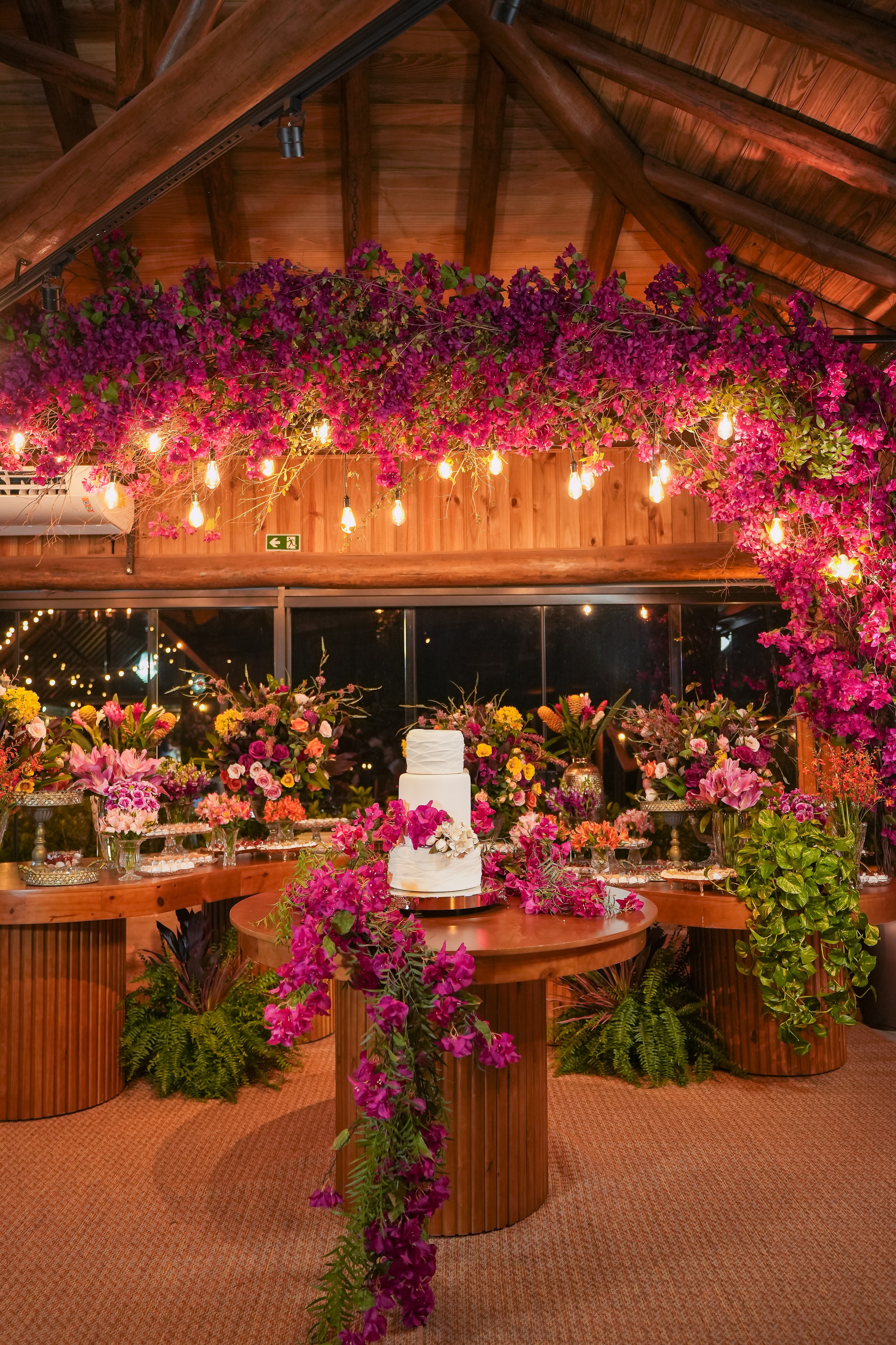 História de Aline & Gabriel. O Casal Dos Noivos