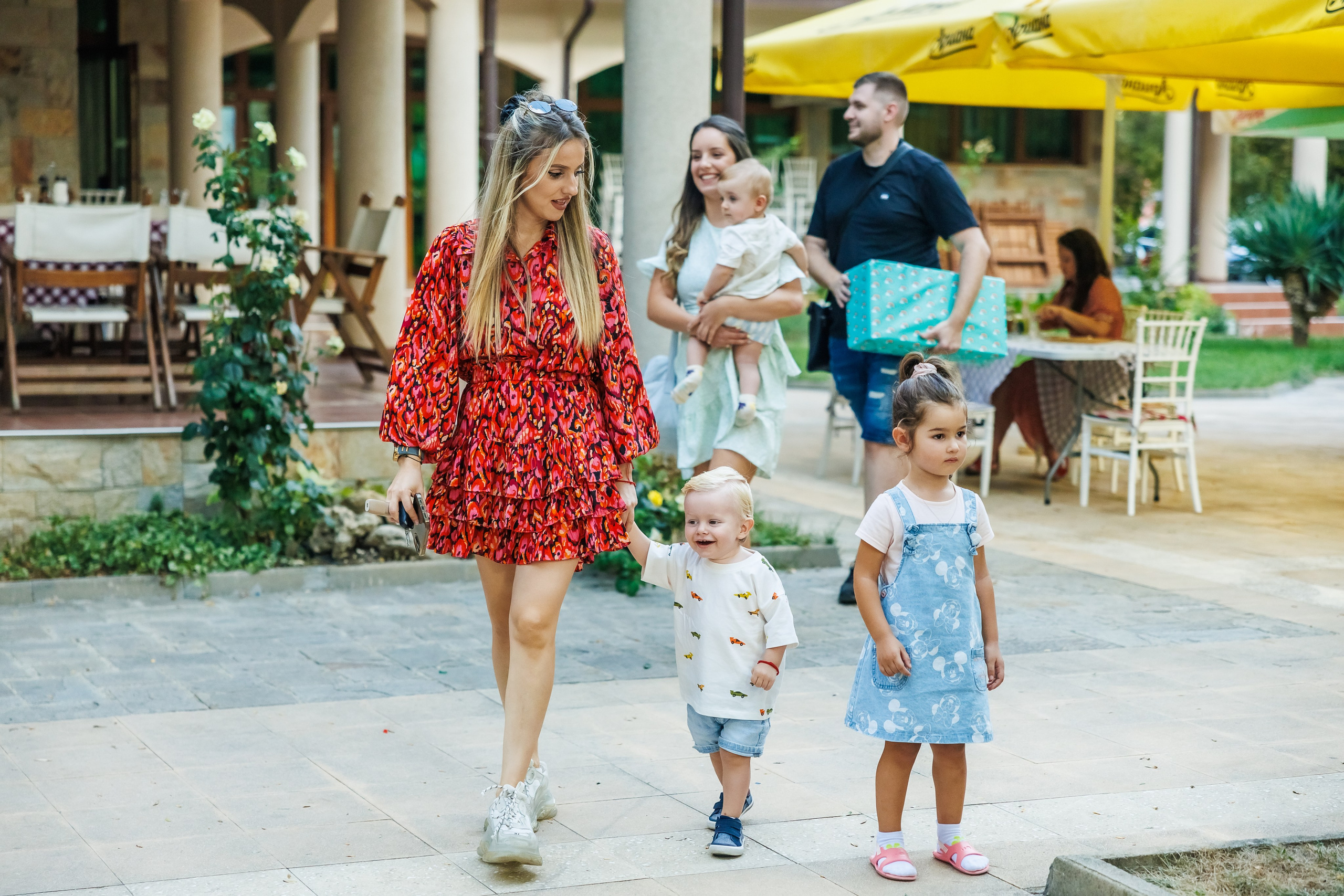 Честит 1 Рожден Ден. Фотограф Ирина Йотова