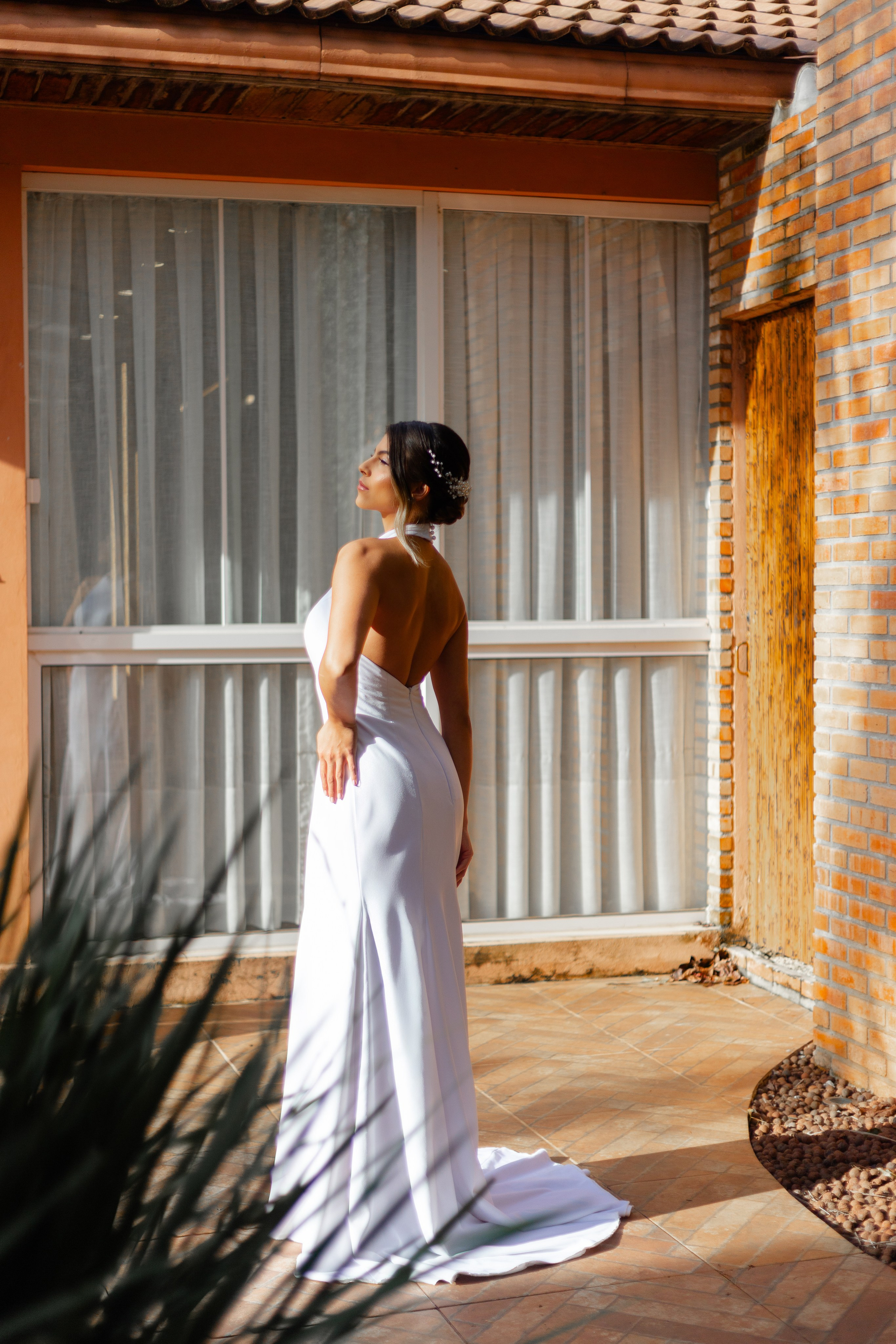 Editorial Noiva (Lírio)