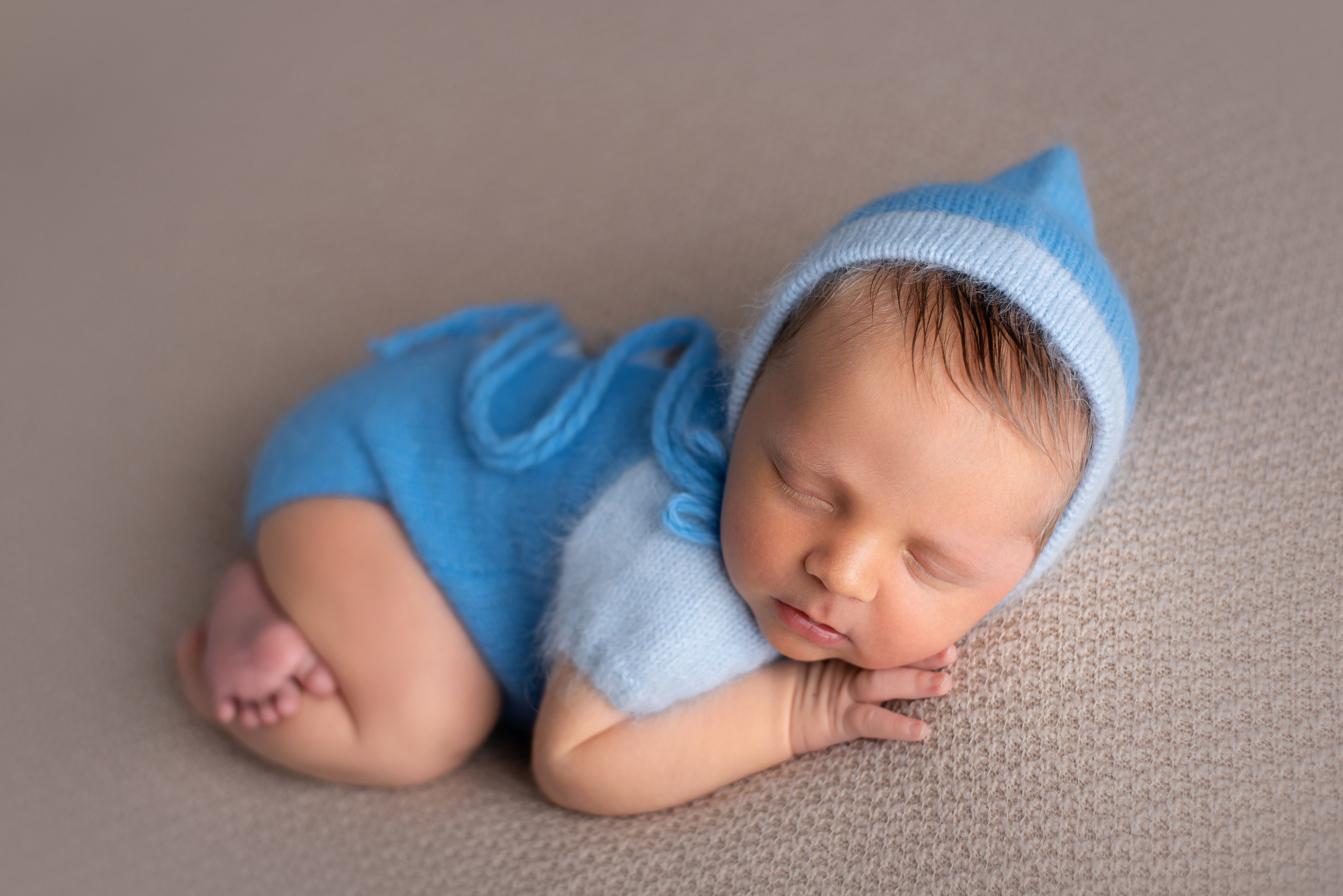 Daniil 8 days. In-home newborn photography Raleigh & area Katya Kulikova