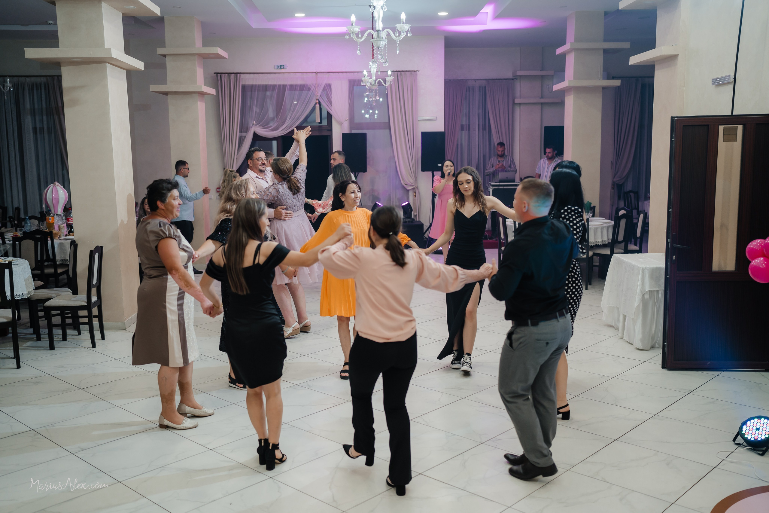 Miruna Elena. Marius Alex fotograf de eveniment si portret din Suceava