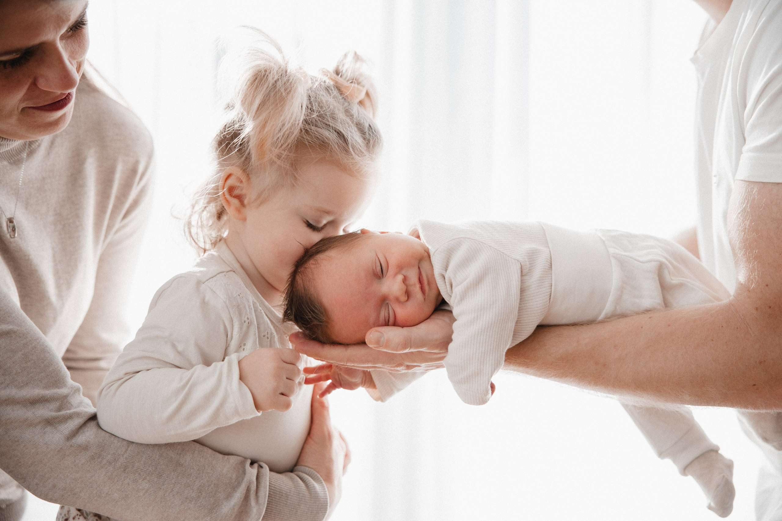 Neugeborenenfotos Zuhause. Hochzeitsfotografie |Hochzeitsfotograf Bochum | Hochzeitsfotograf Dortmund | Hochzeitsfotograf Essen | Hochzeitsfotograf Ruhrgebiet