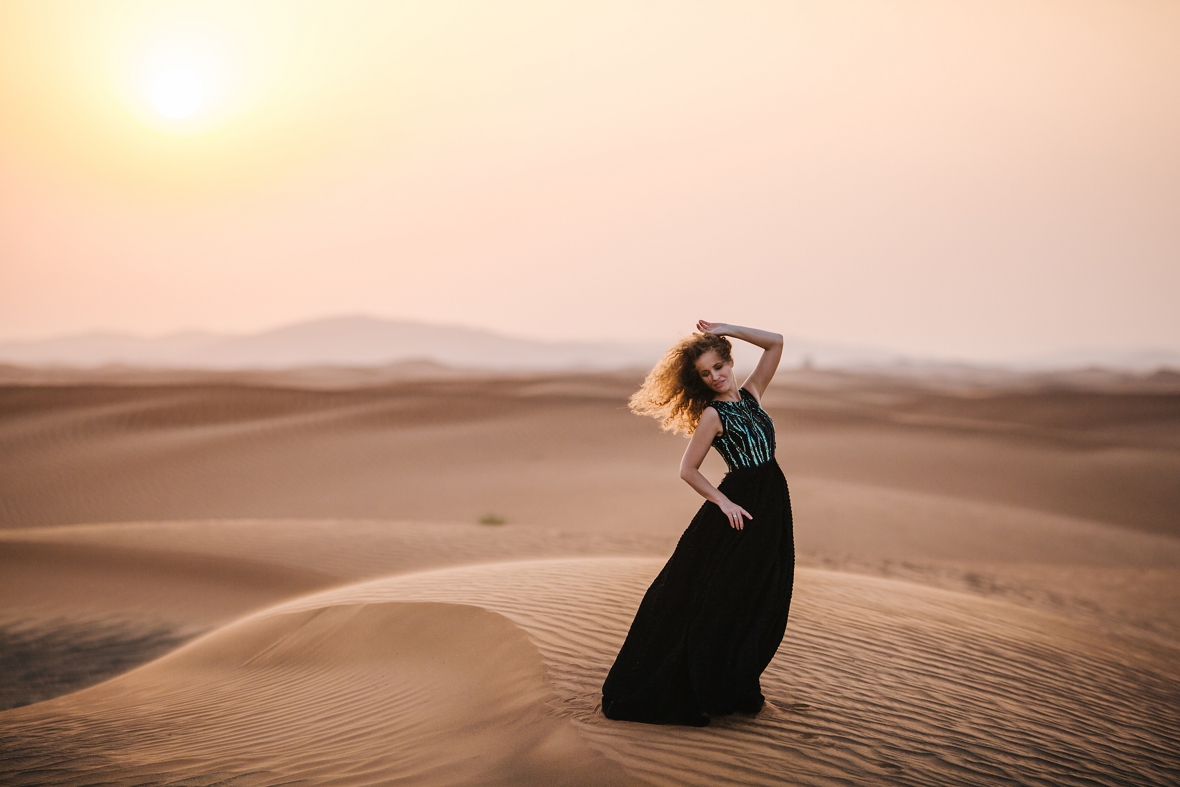 Luda. In desert. Портретний та весільний фотограф Надія Онода