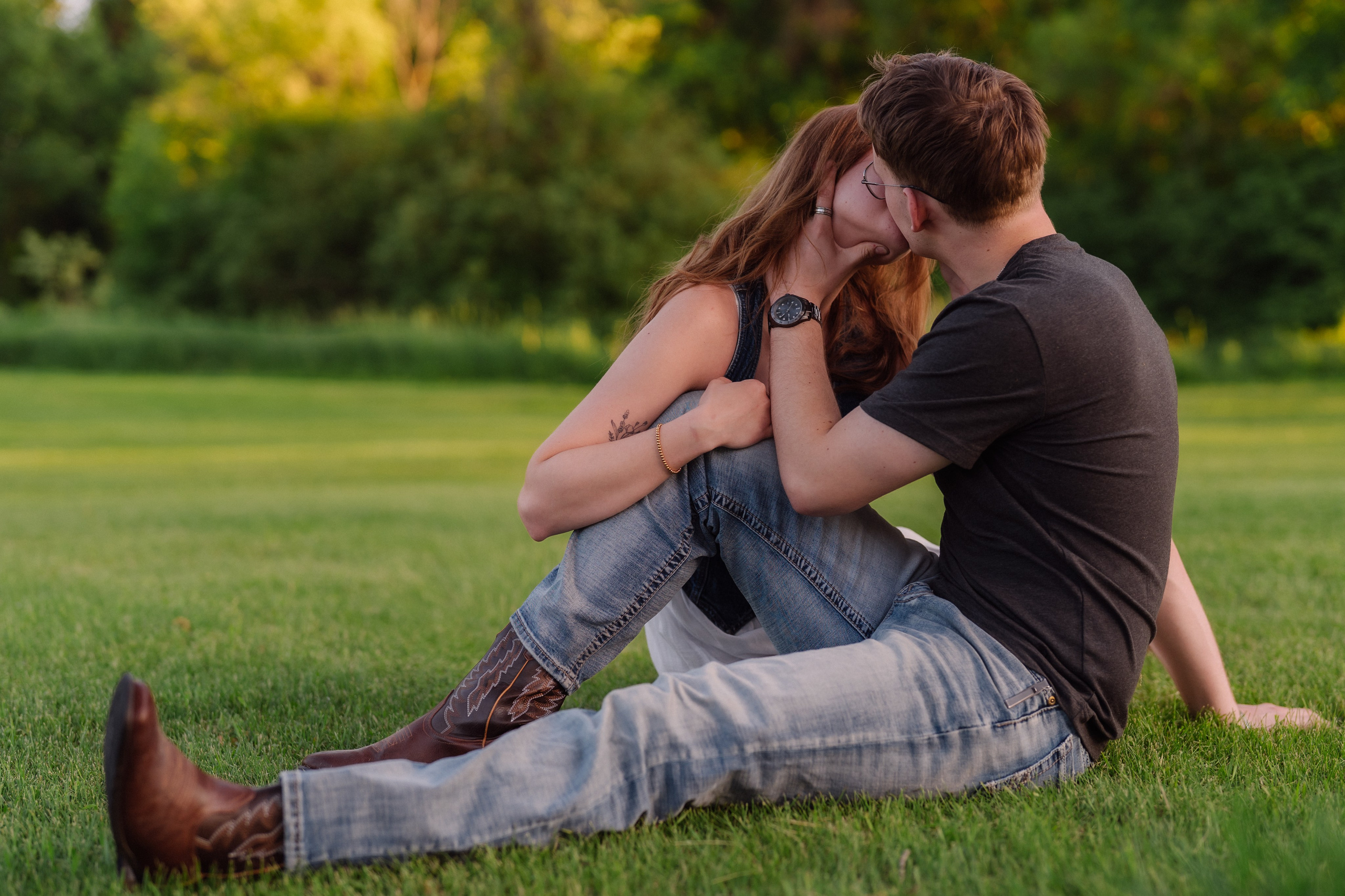 Romance in the park. Photographer Viktoriia Skavronskaya